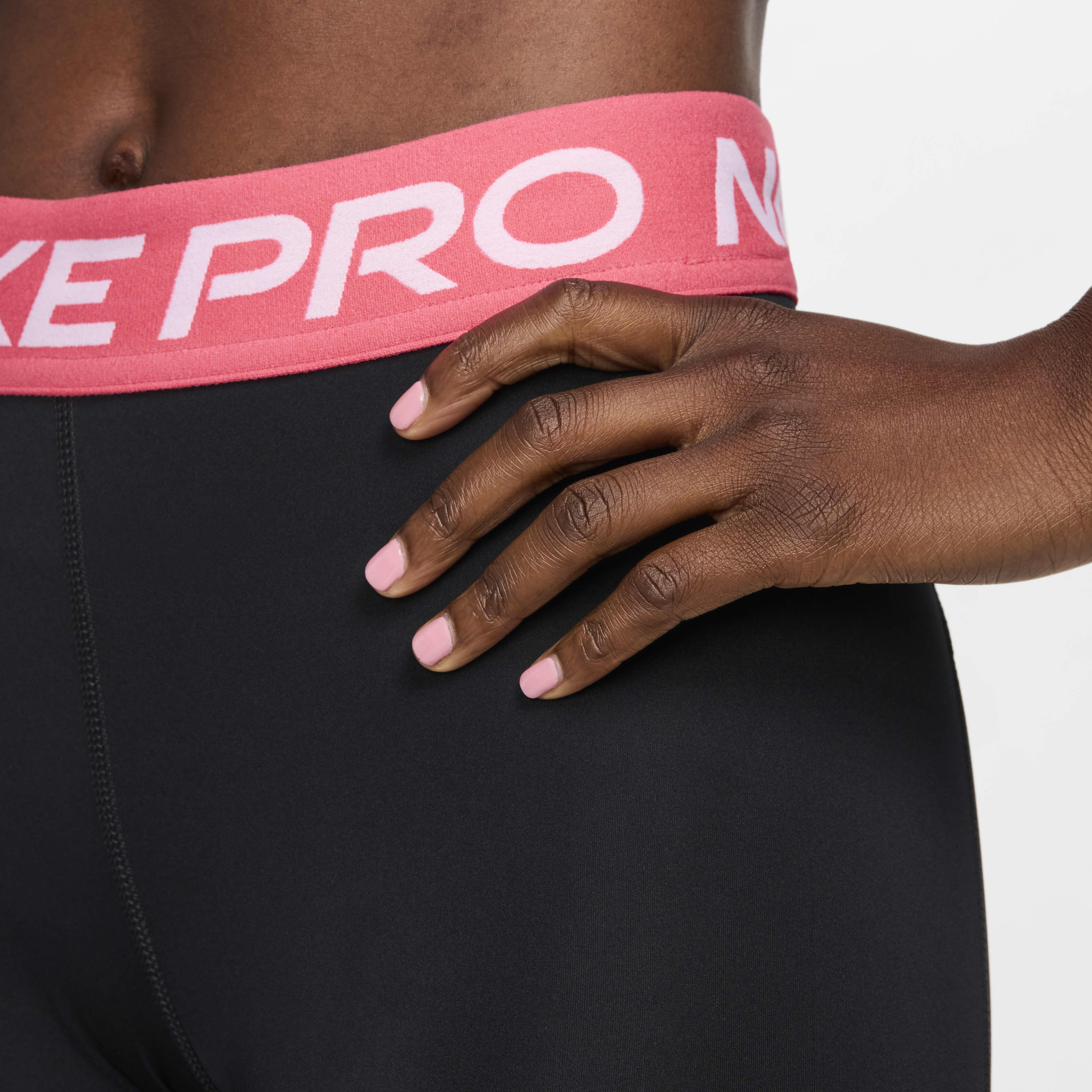 Nike Pro image number 2