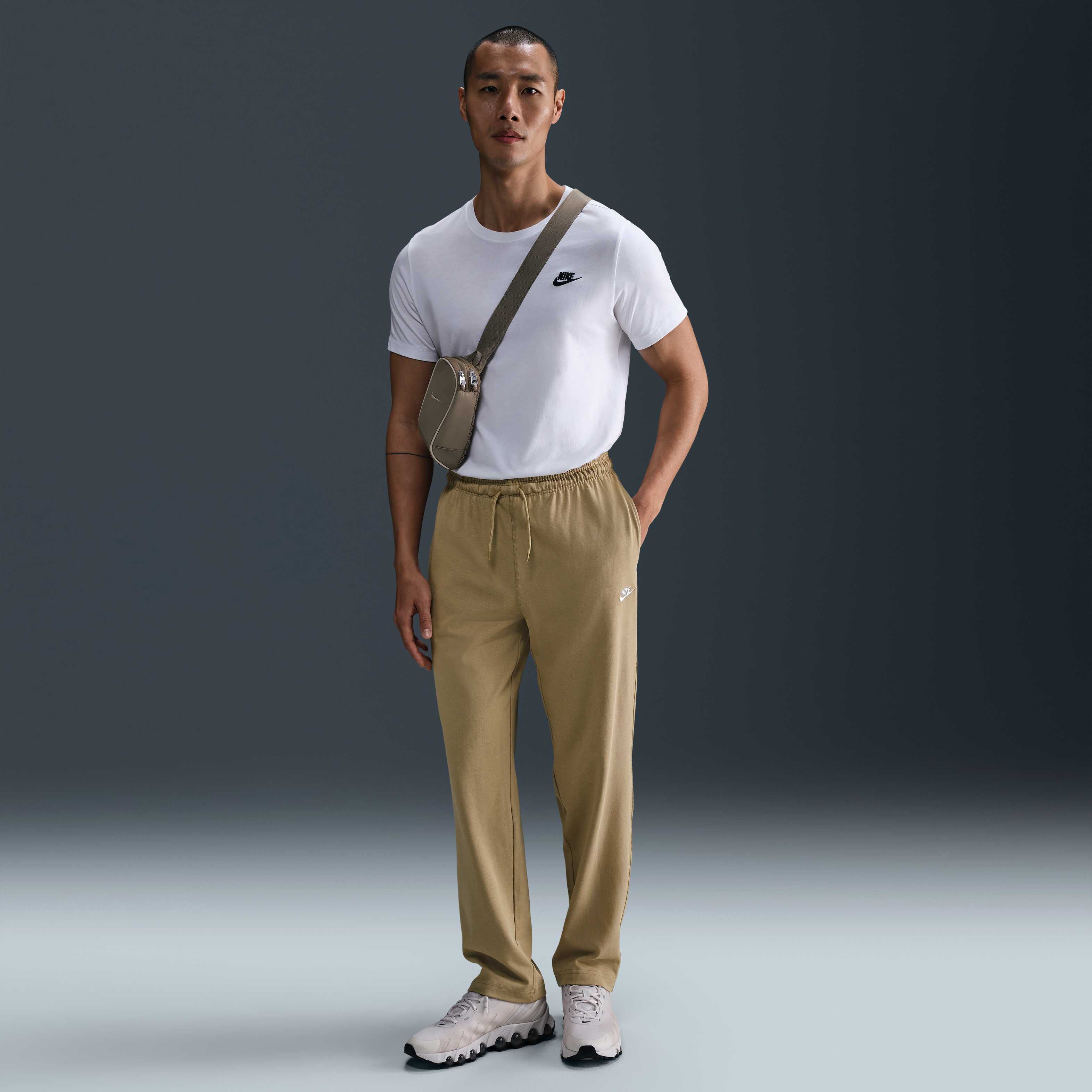 Nike Sportswear Club image number 0