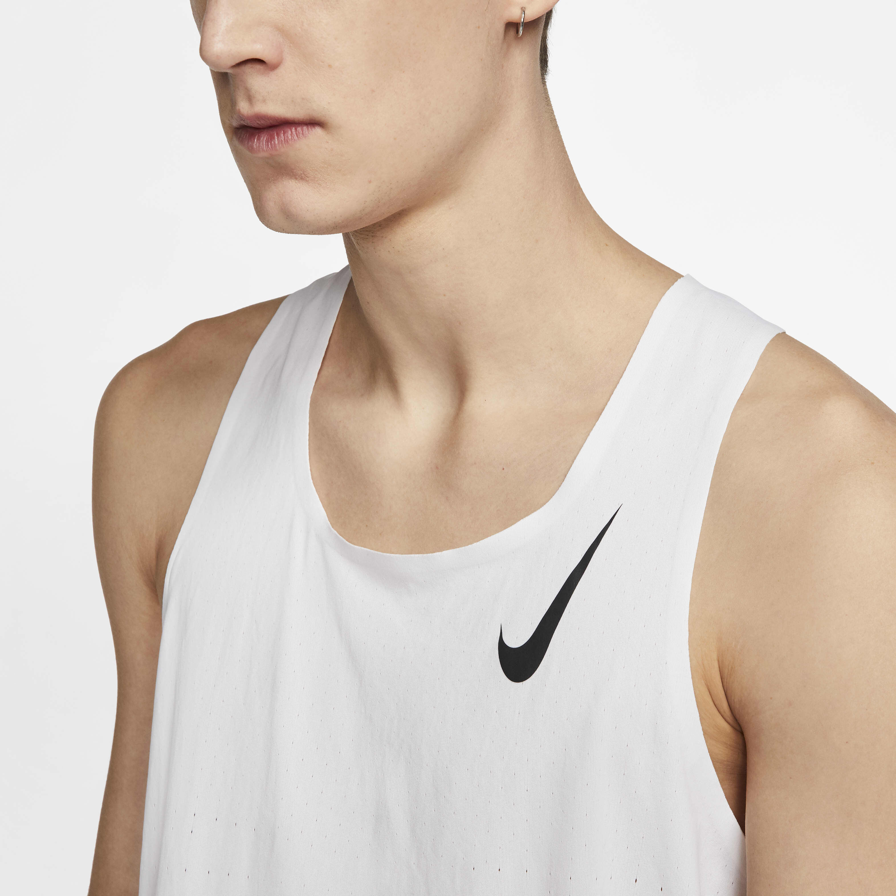 Nike AeroSwift image number 2