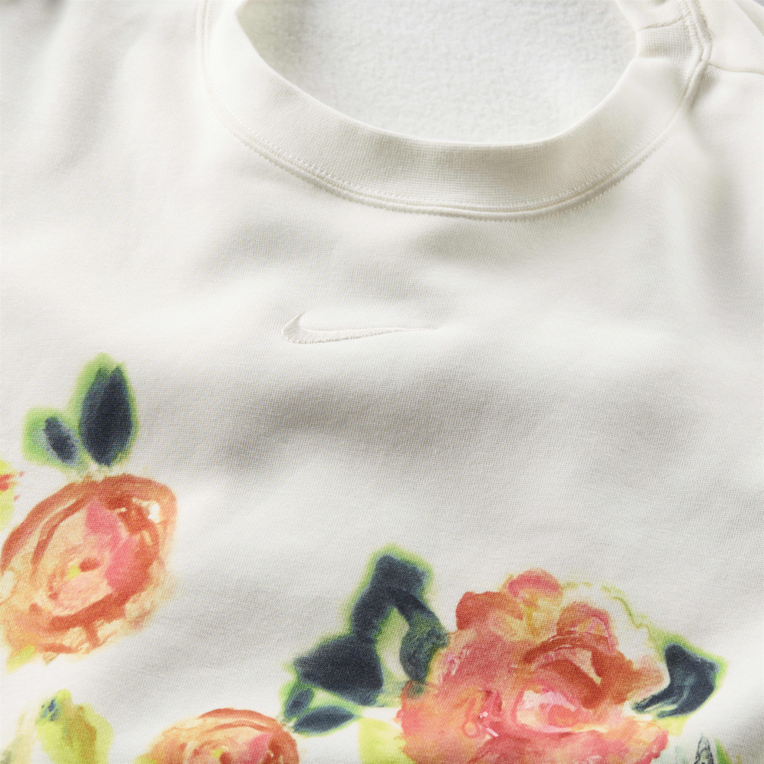 نايكي سبورتسوير فينكس فليس ويمنز ارتيست كوليكشن image number 5