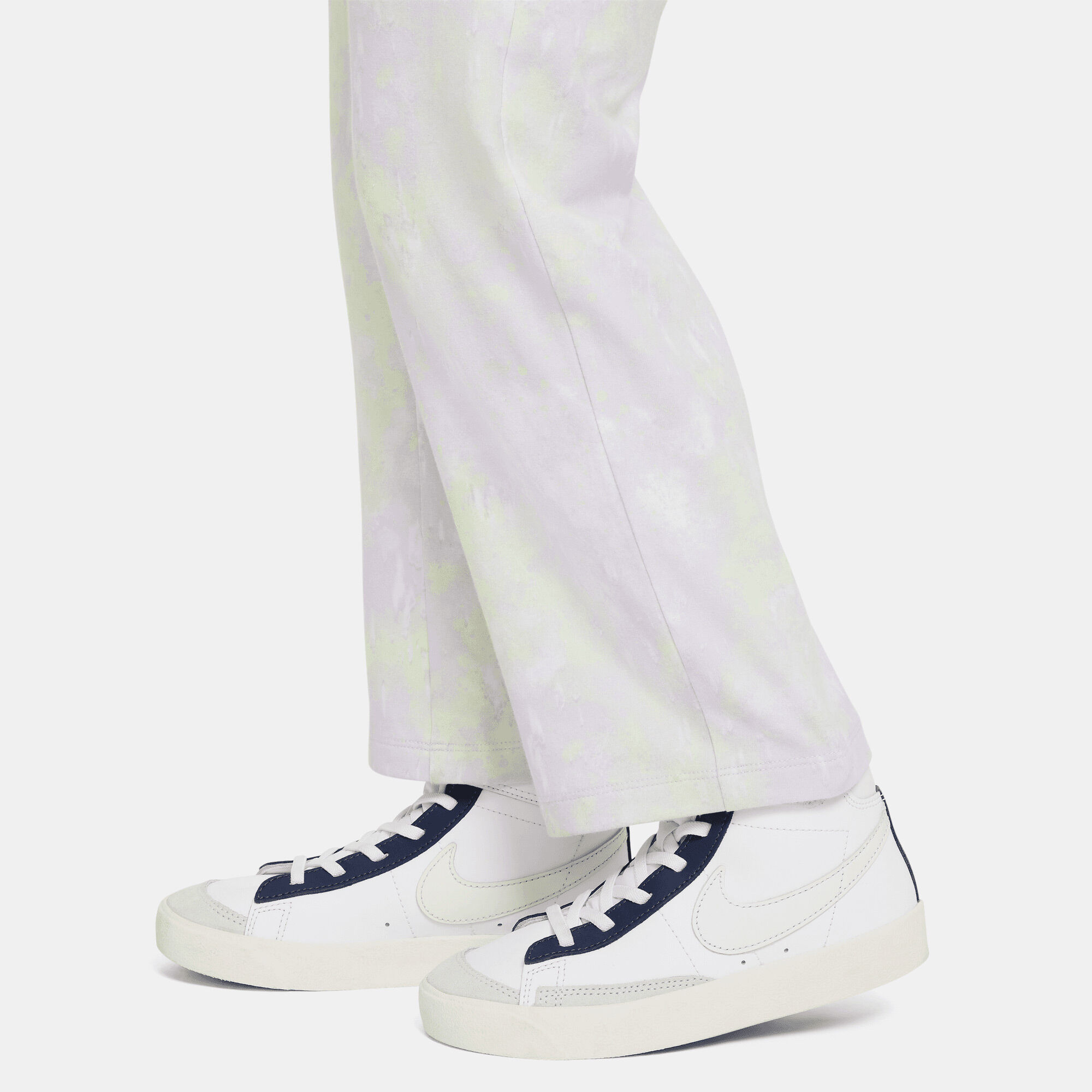 Nike Club image number 5