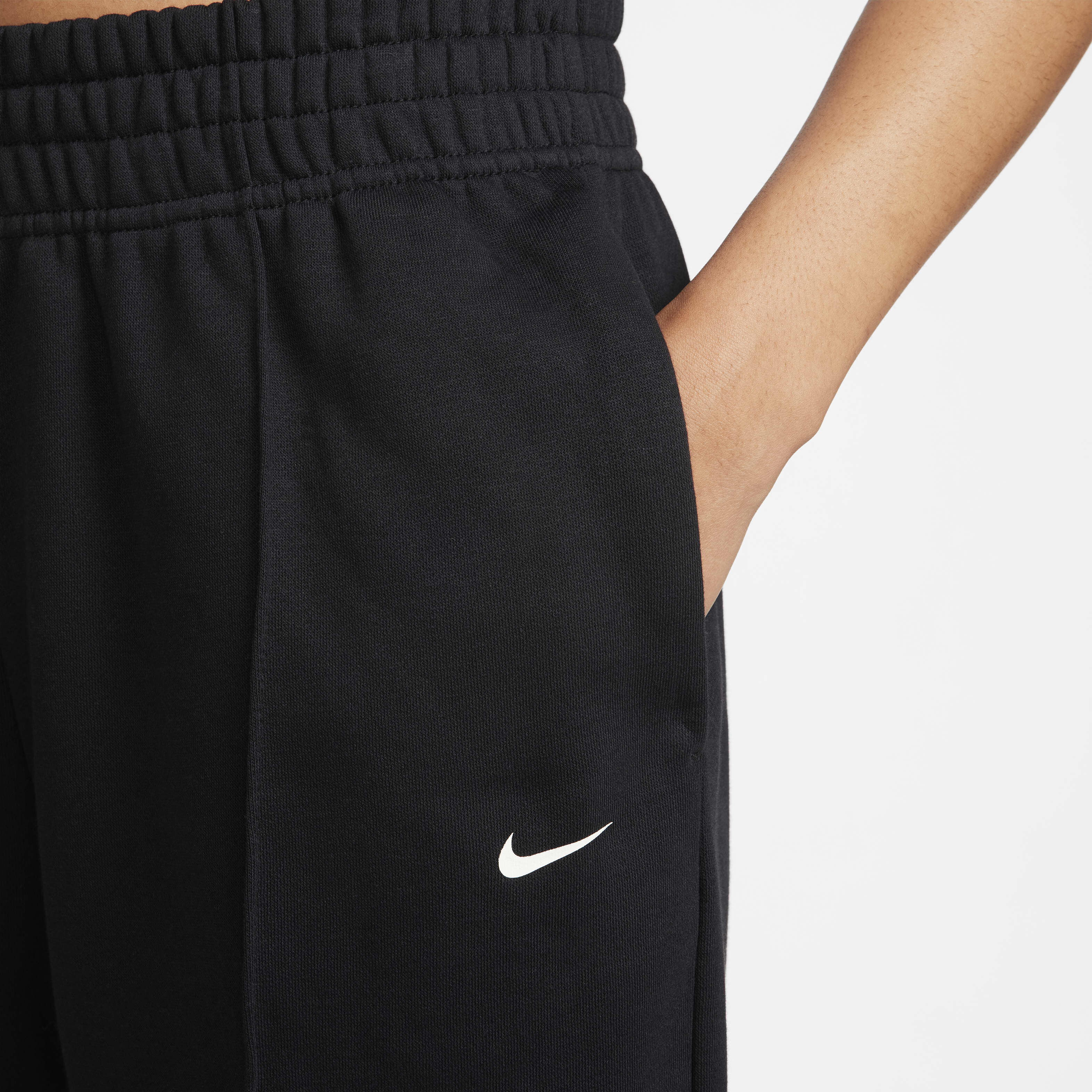 Nike Sportswear image number 2