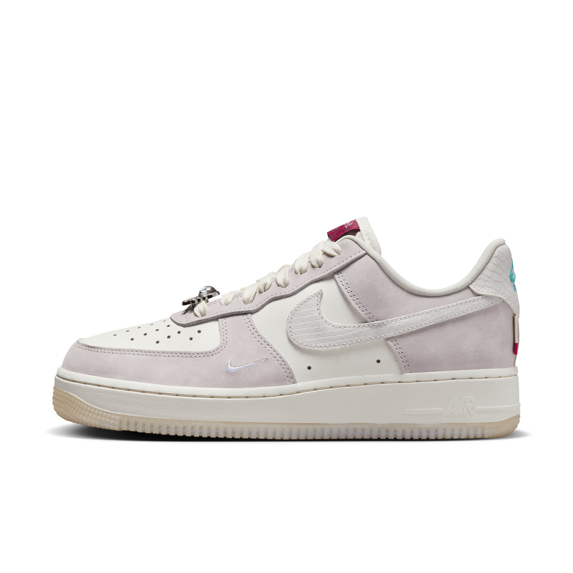 Nike Air Force 1 07 LX