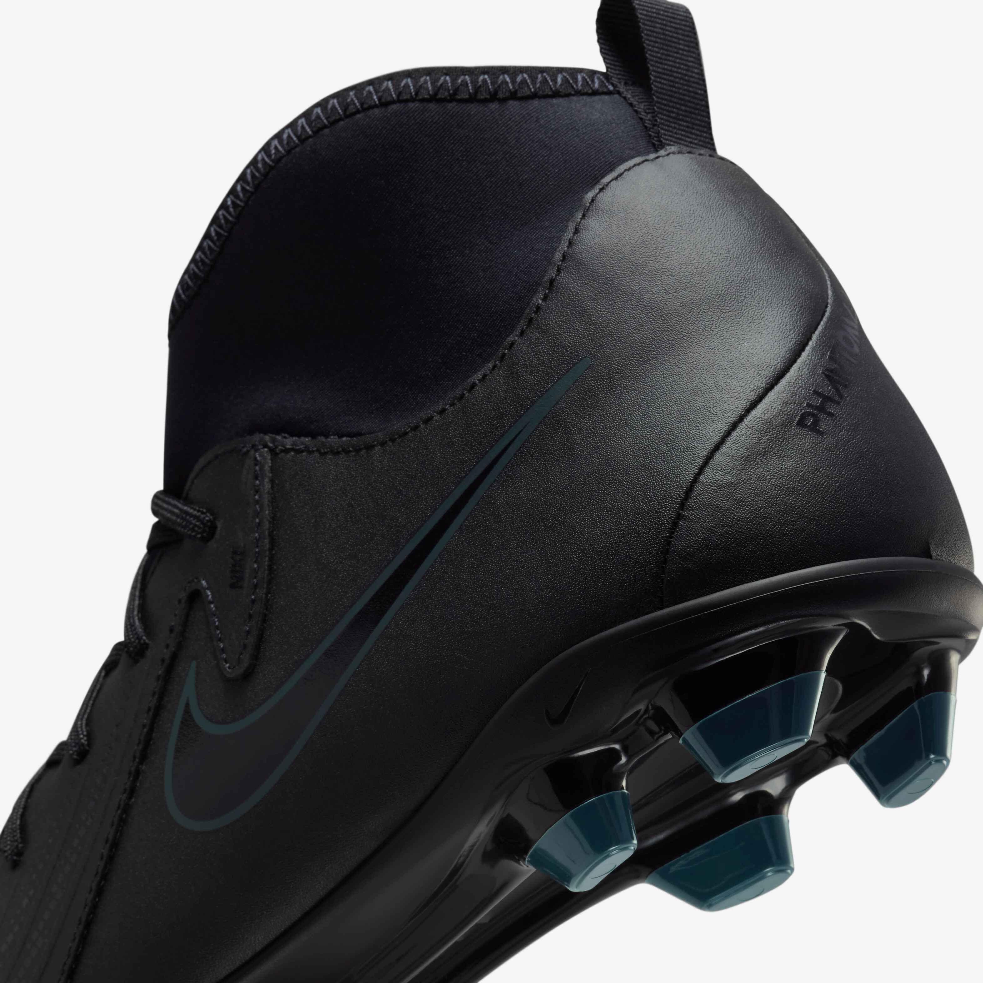 Nike Phantom Luna 2 Club image number 8