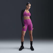 Nike Universa