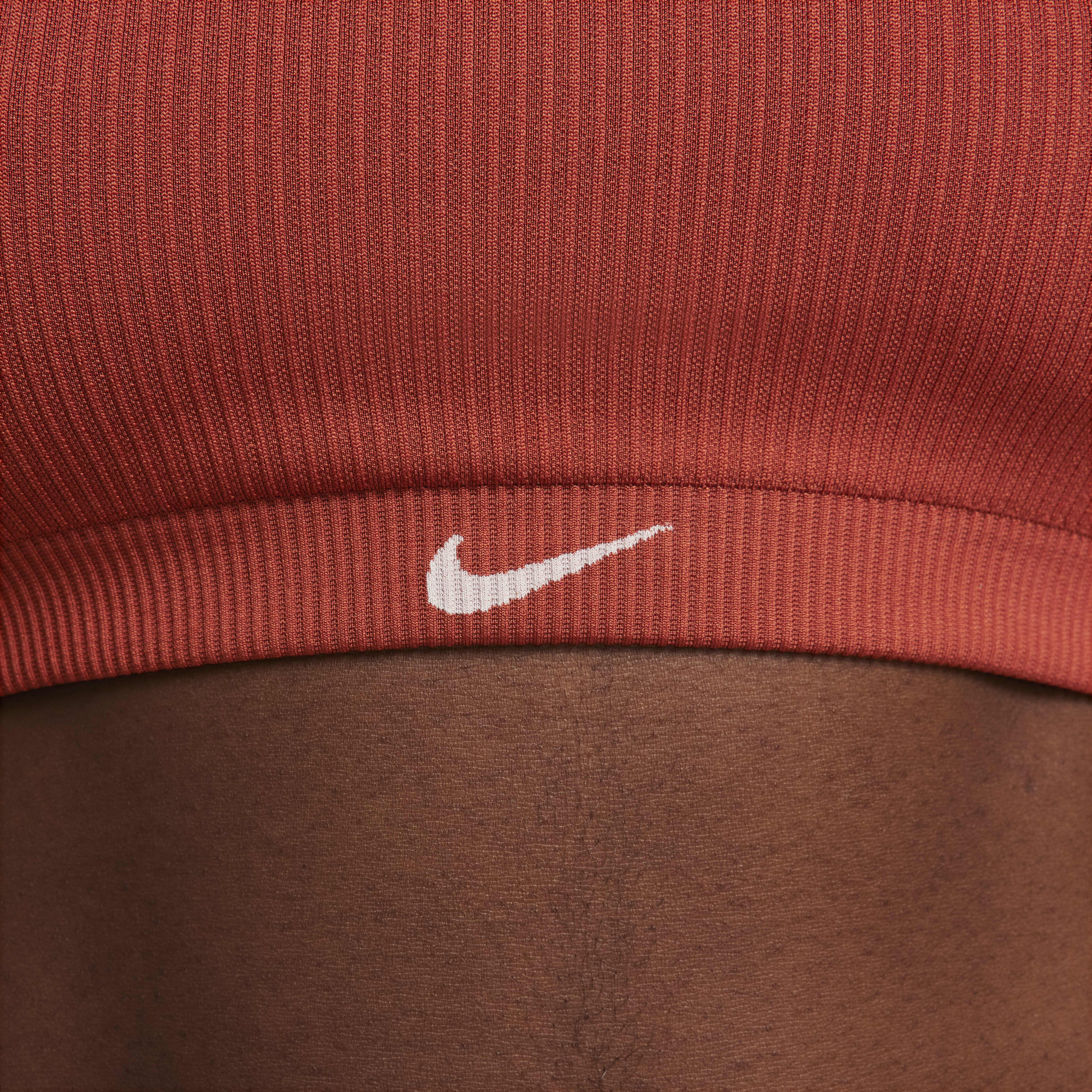 Nike Indy Seamless Ribbed image number 3