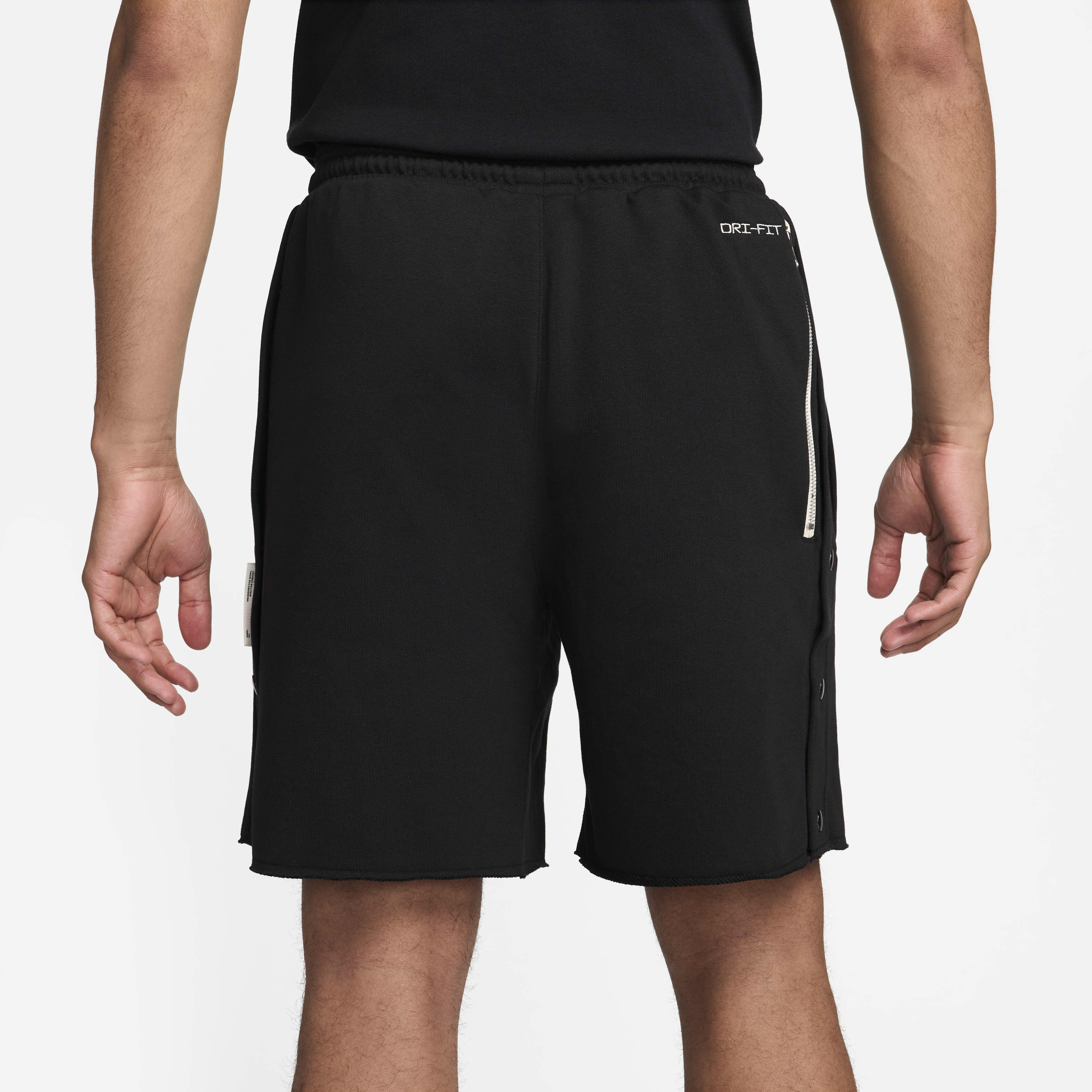 Buy Nike Standard Issue Men s Dri FIT 20cm approx. Basketball Shorts Nike Saudi Official