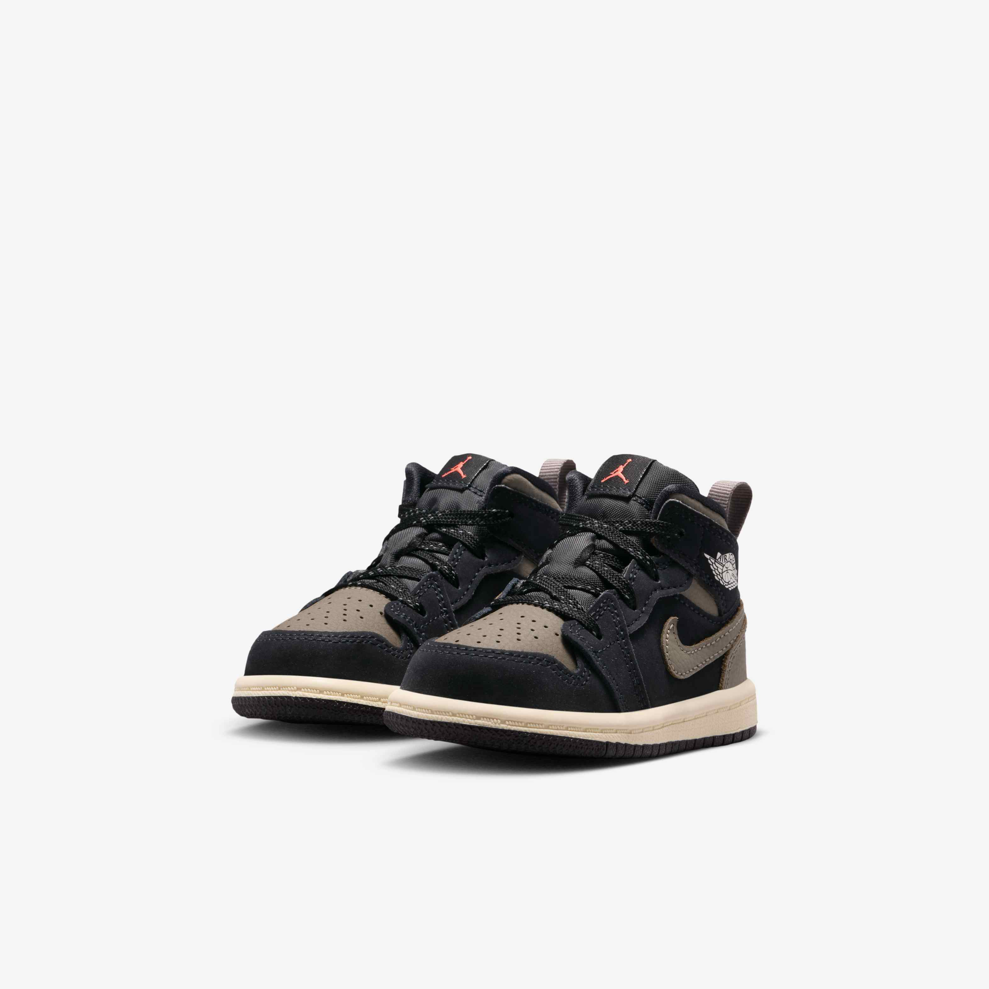 Jordan 1 Mid SE image number 4
