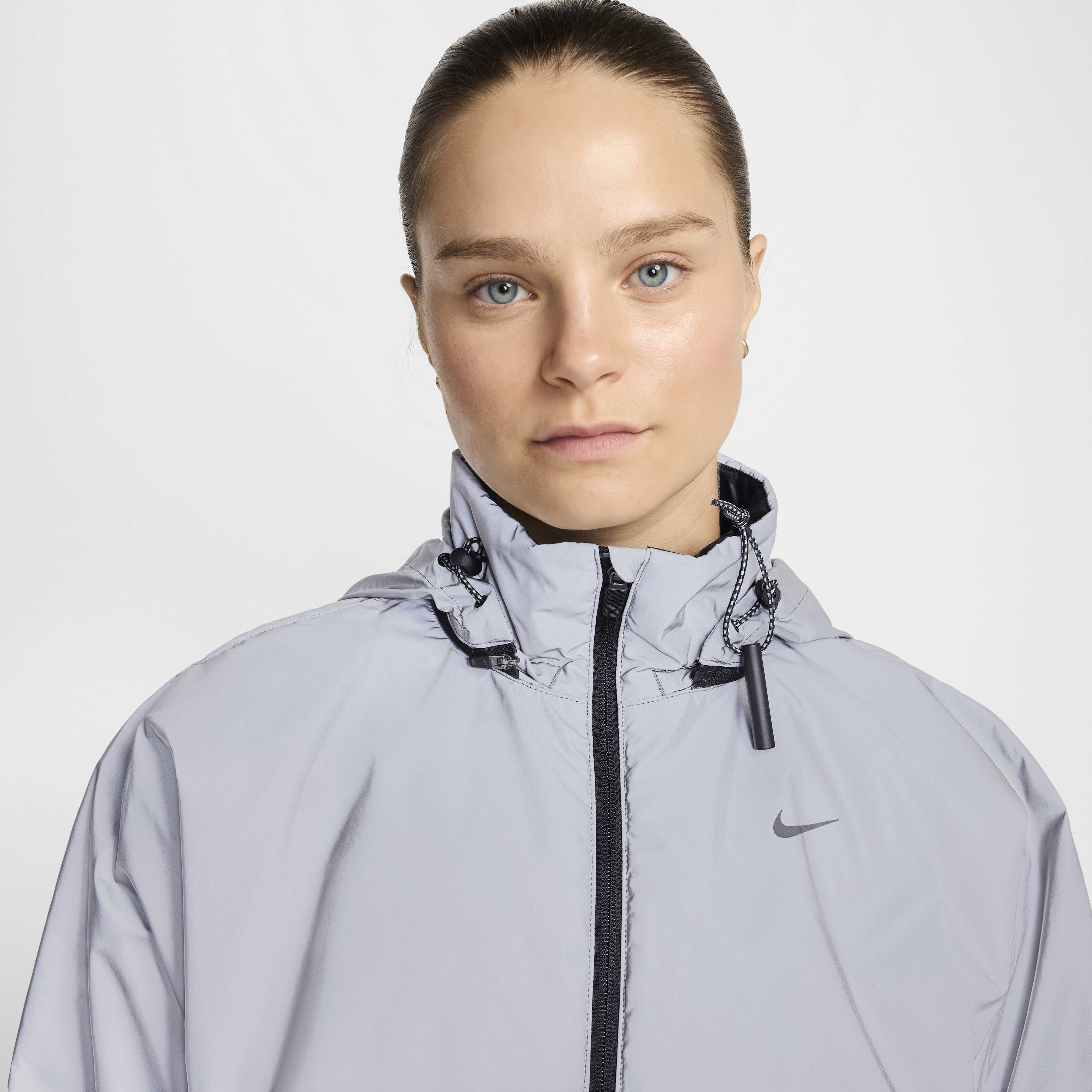 Buy Nike Running Division Women s Therma FIT Reflective Design Running Jacket Nike Saudi Official