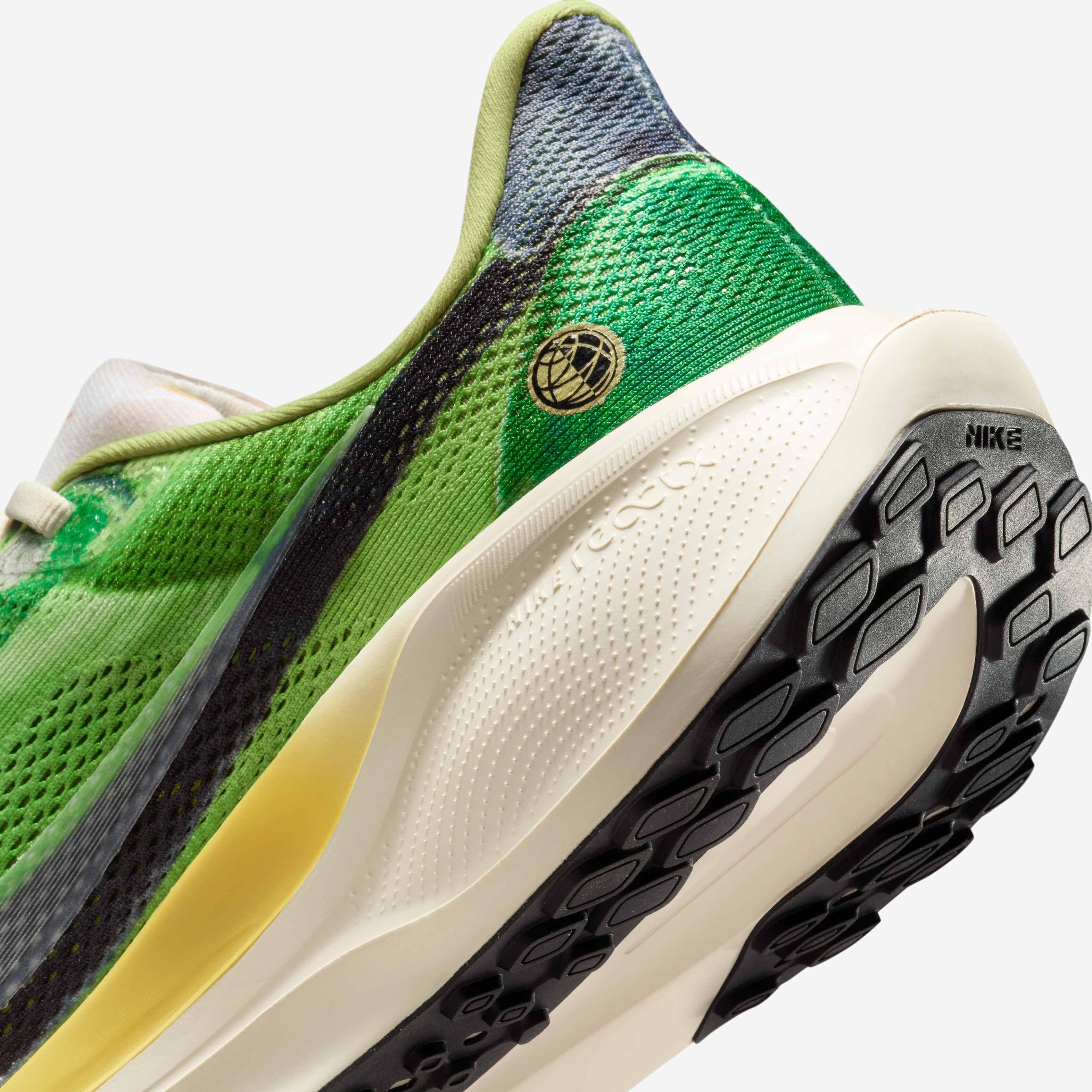 週末限定値下げ　Nike Pegasus 41 SE Vivid Green Nike's 