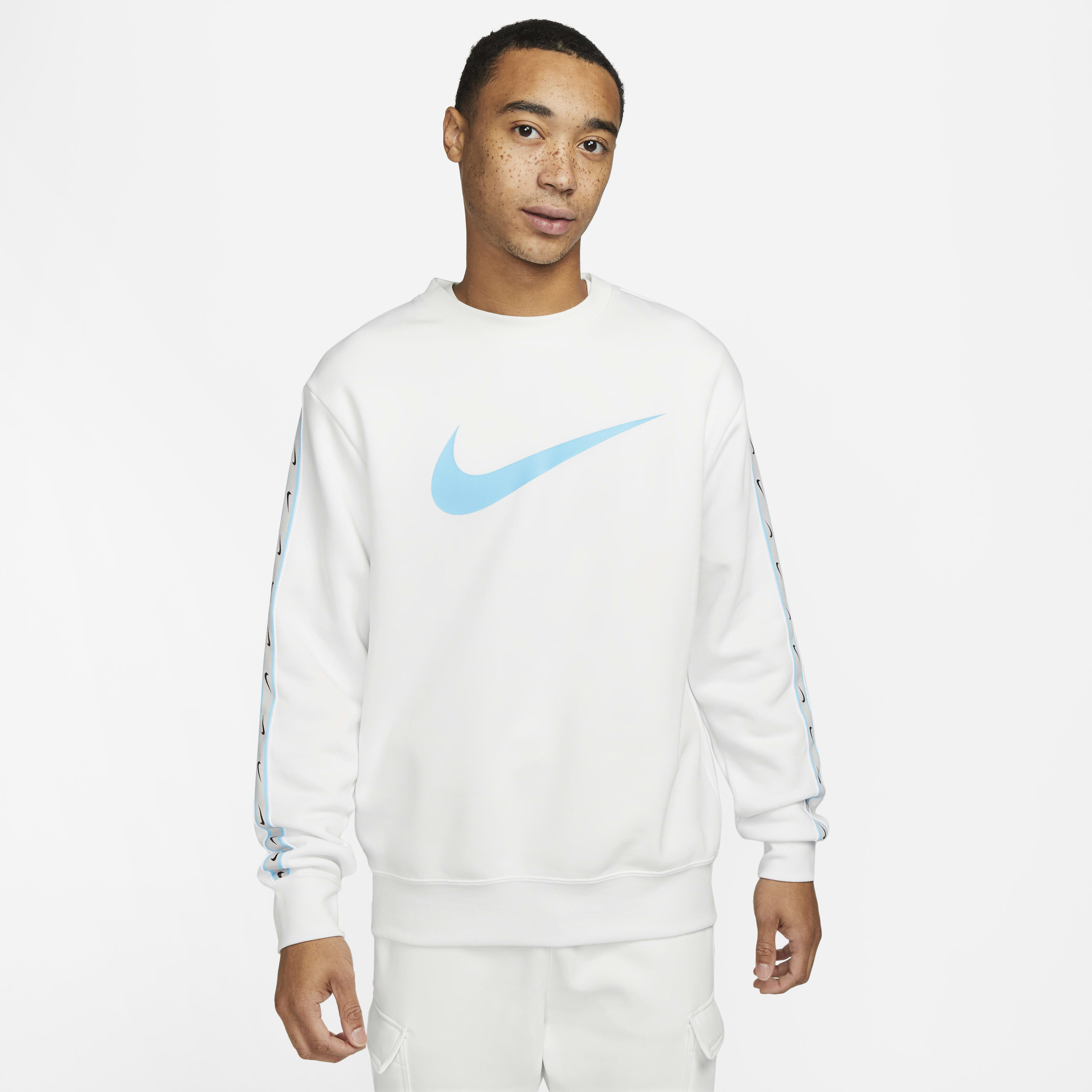 Nike Sportswear Repeat image number 0