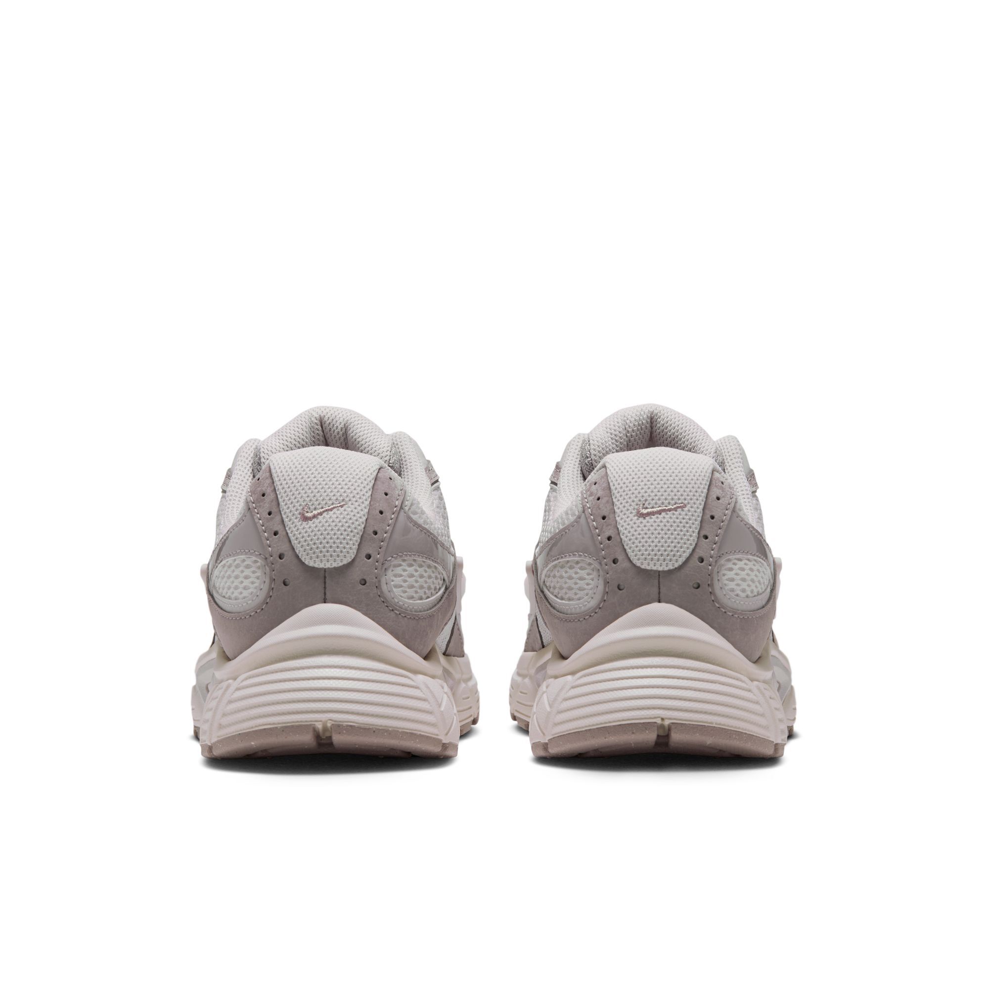 Nike V5 RNR LX image number 1