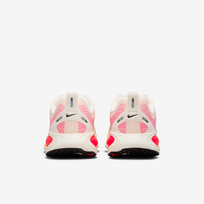 Nike Vomero 18 image number 5 Nike Vomero 18 image number 5