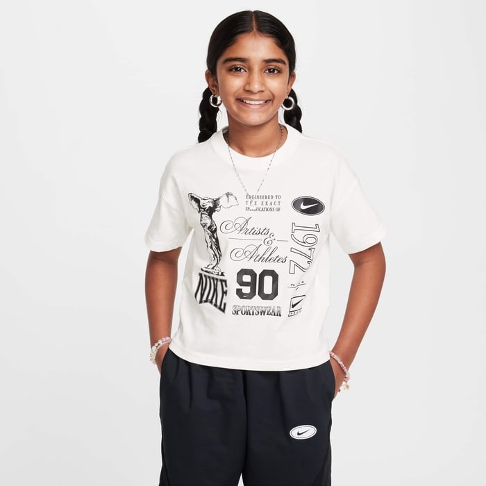 نايكي سبورتسوير image number 0 نايكي سبورتسوير image number 0