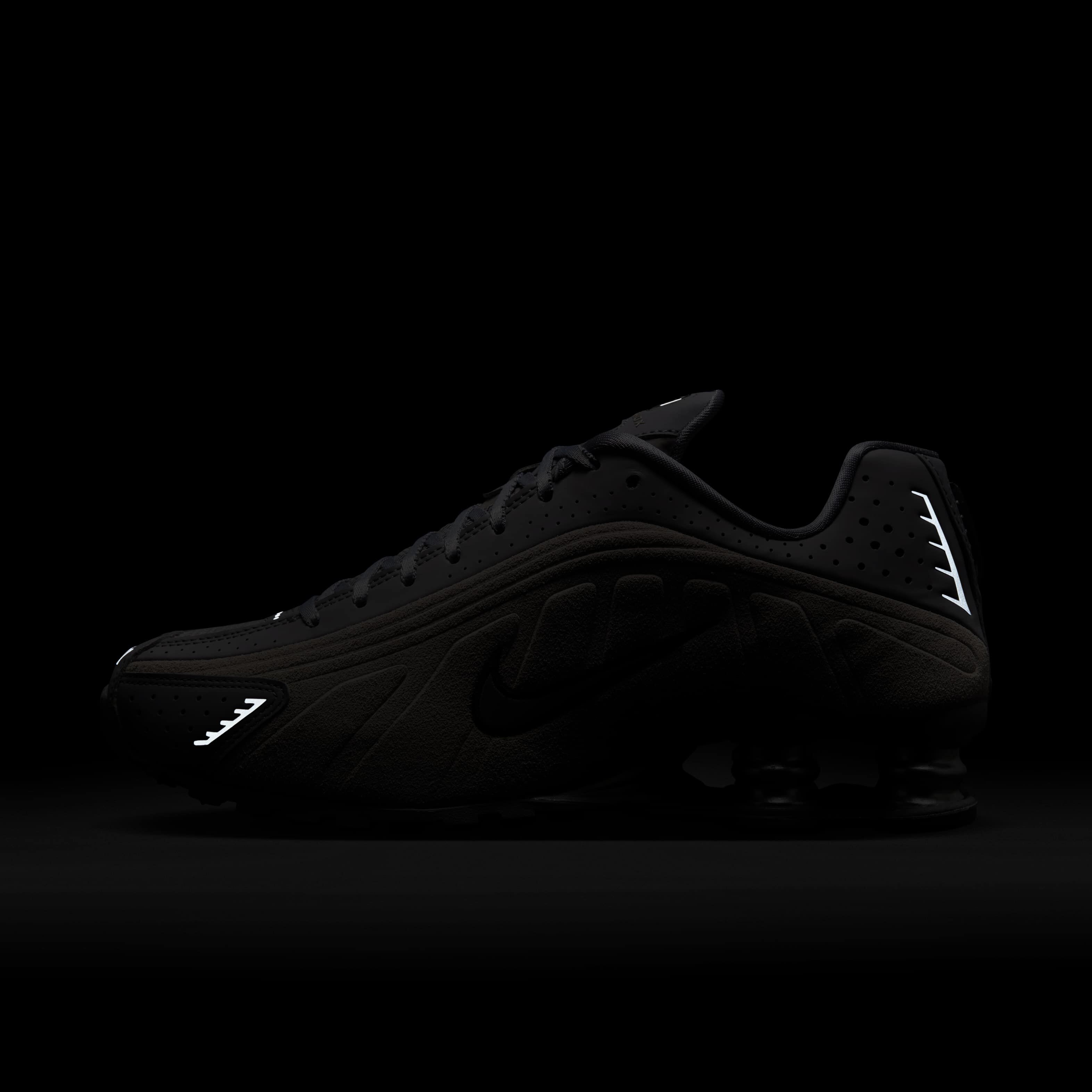 Nike Shox R4 image number 10
