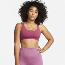 Nike Alate All U