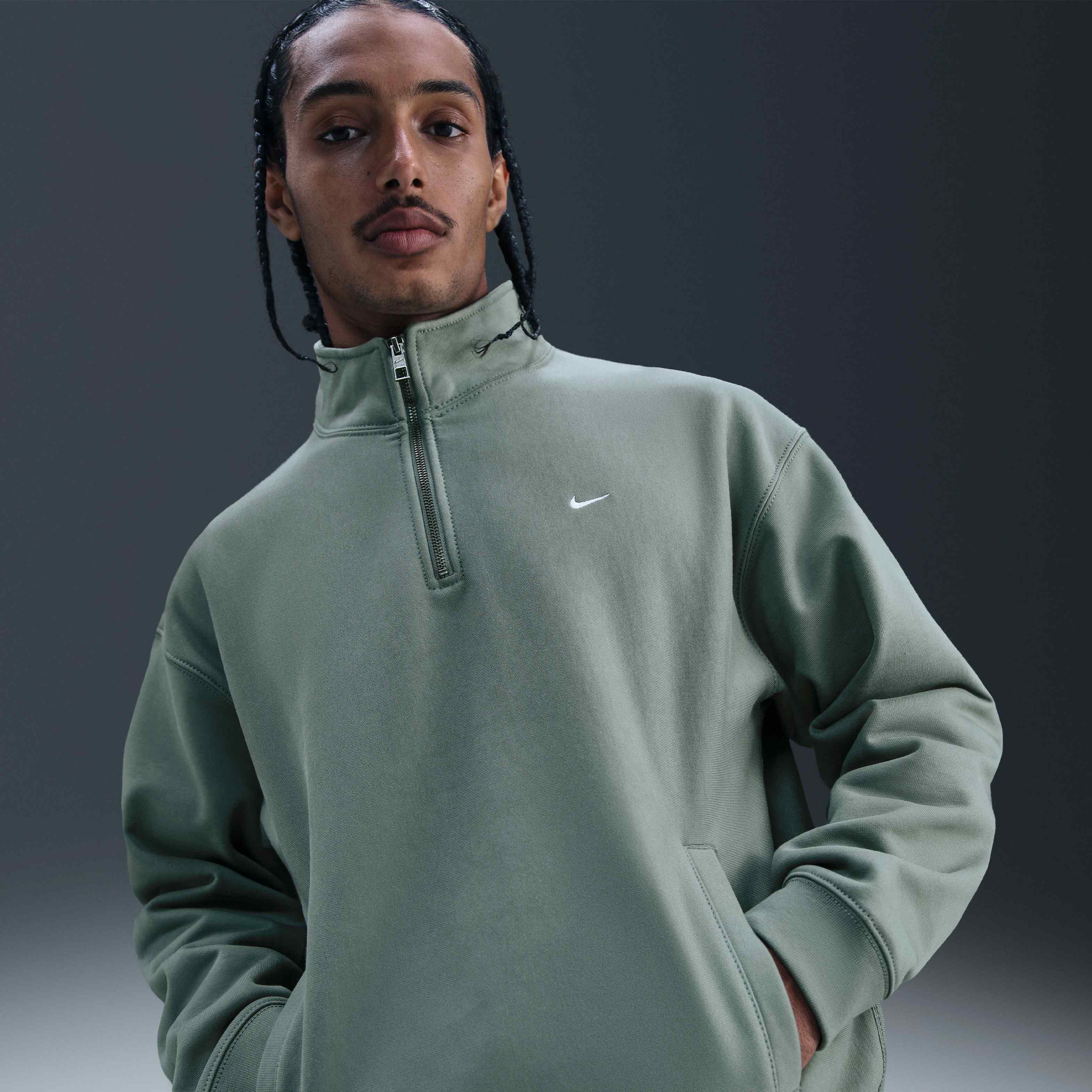 Nike Solo Swoosh image number 0