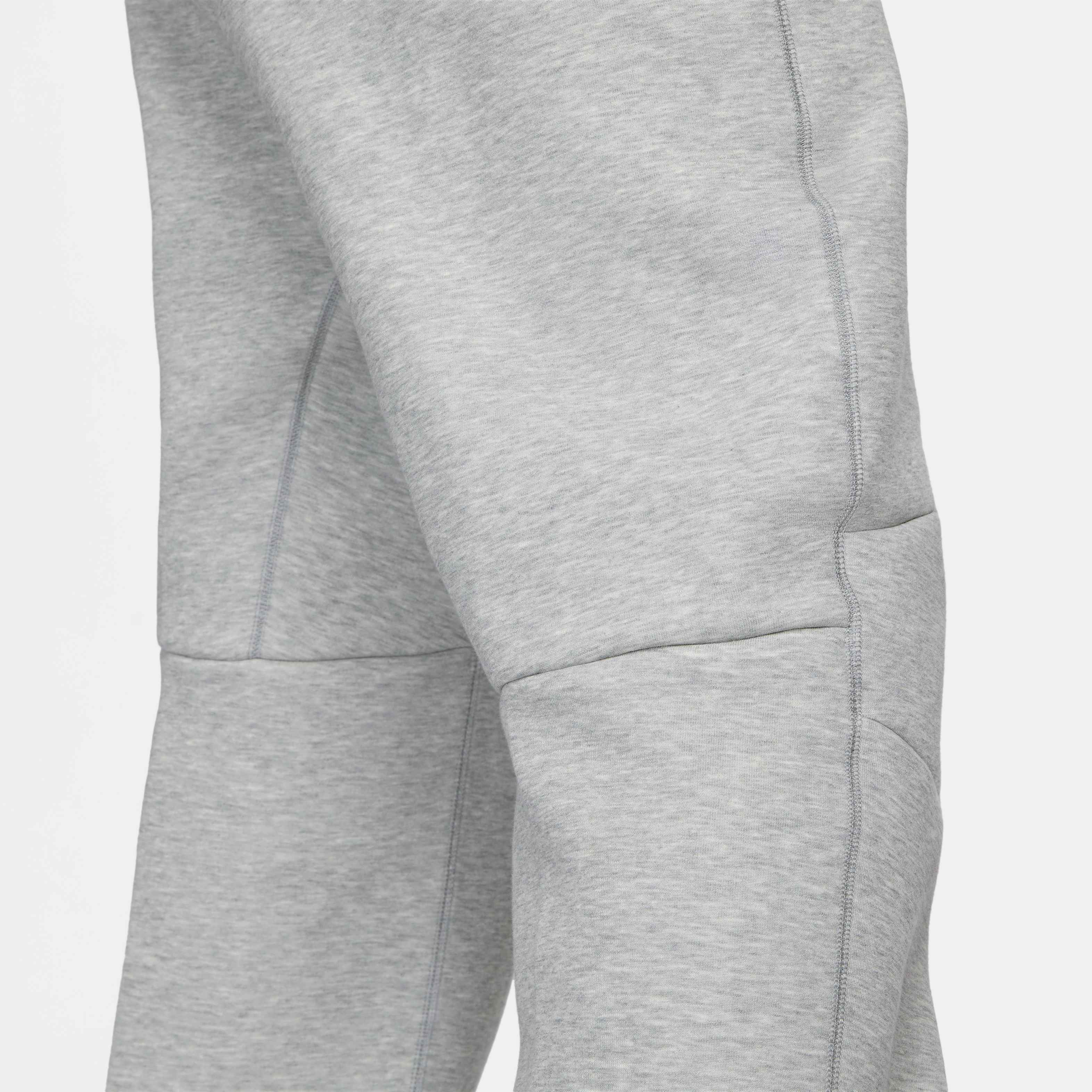 Nike Sportswear Tech Fleece image number 4