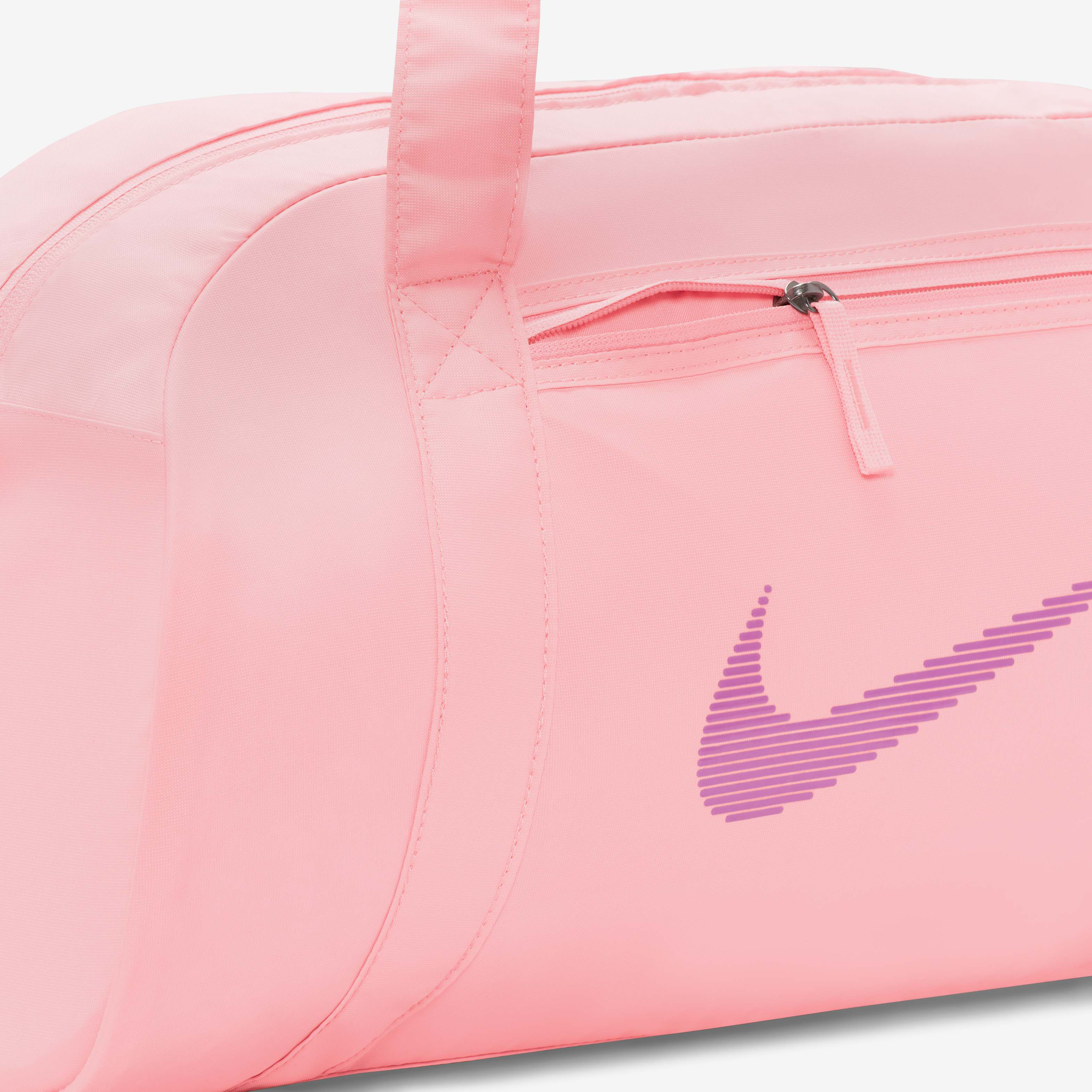 Nike Gym Club image number 6