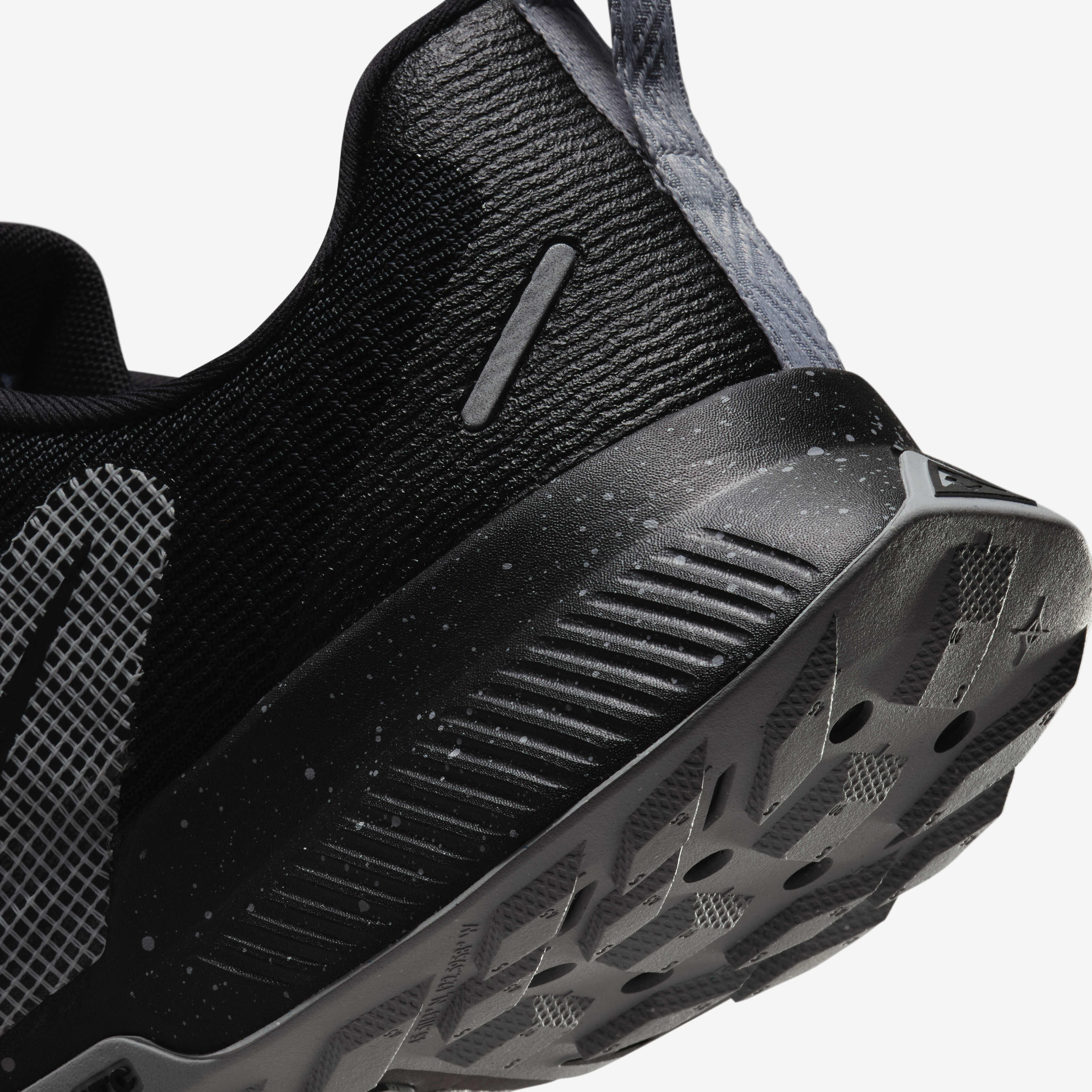 公式通販サイトセール Trail Juniper Nike Buy 3 Black - Shoes Trail-Running Men's アニメ/ゲーム