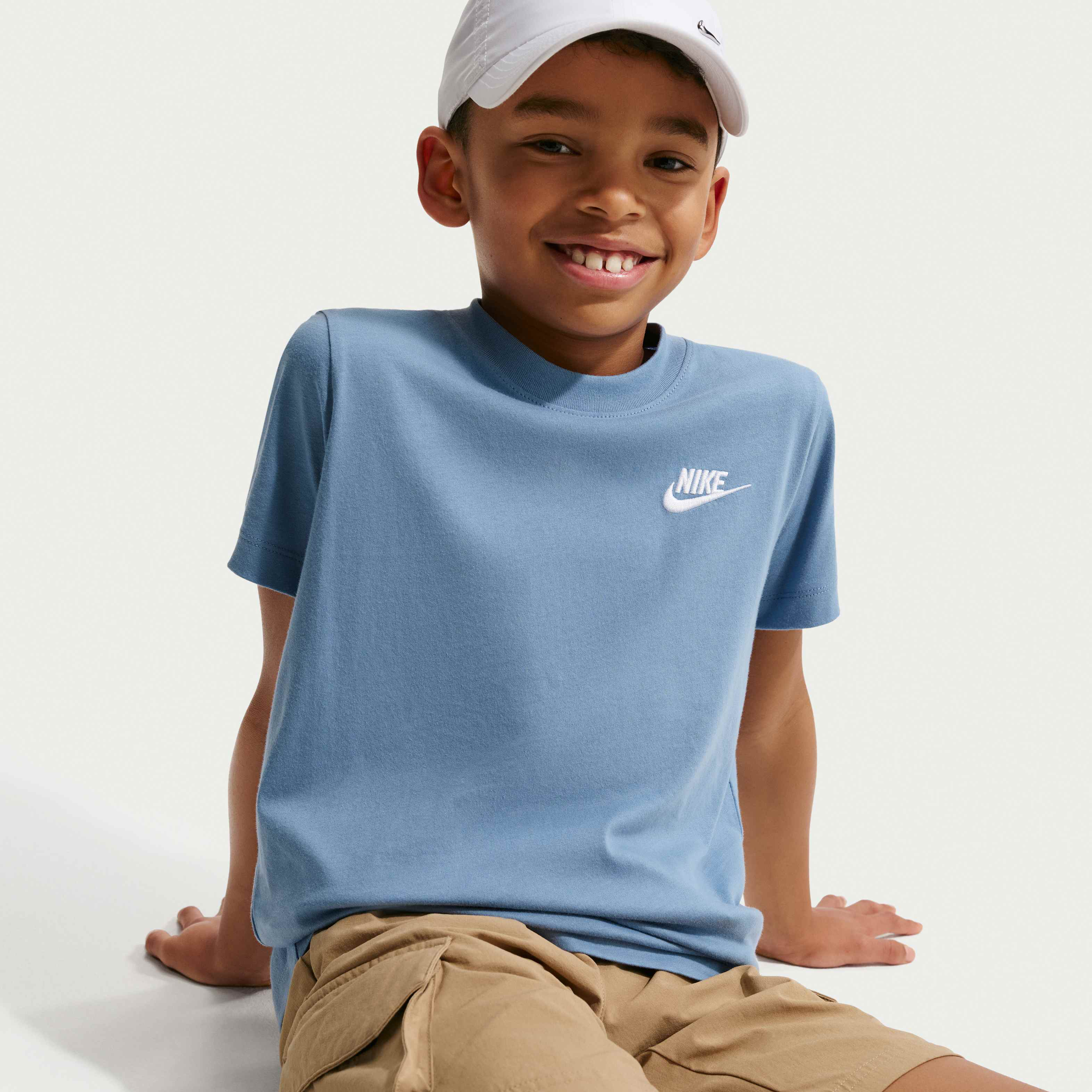 Nike Sportswear image number 2