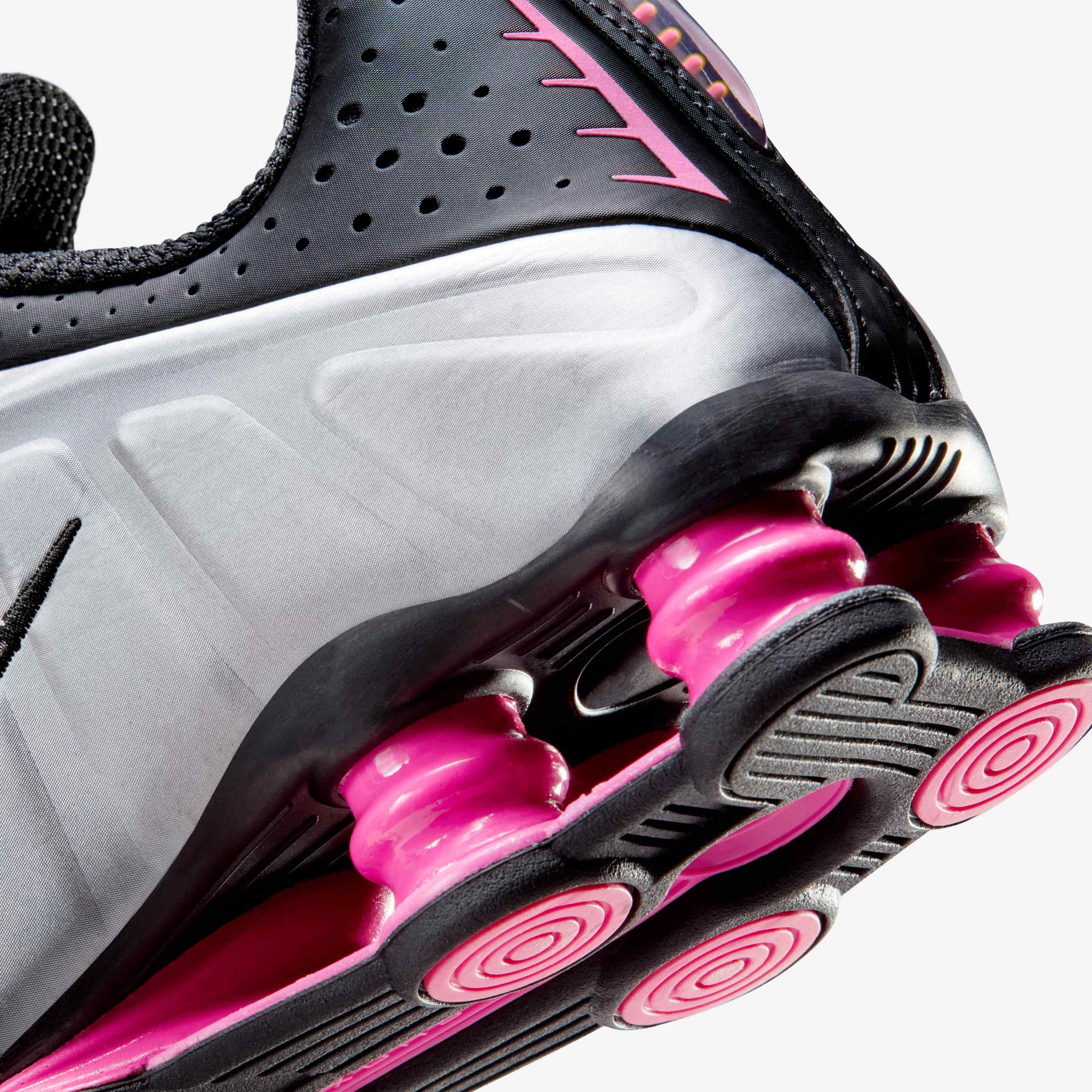 Nike Shox R4 image number 7