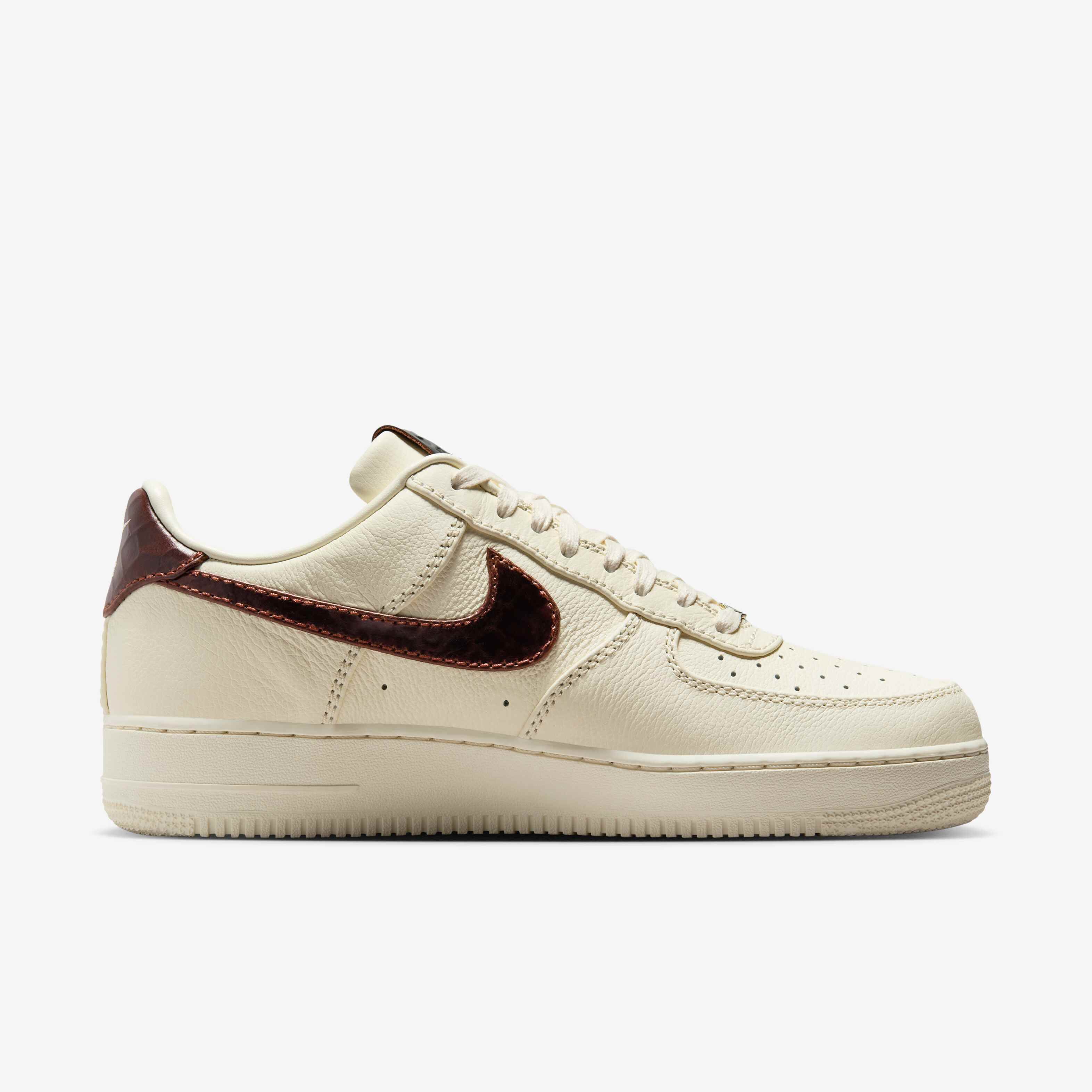 Nike Air Force 1 '07 image number 2