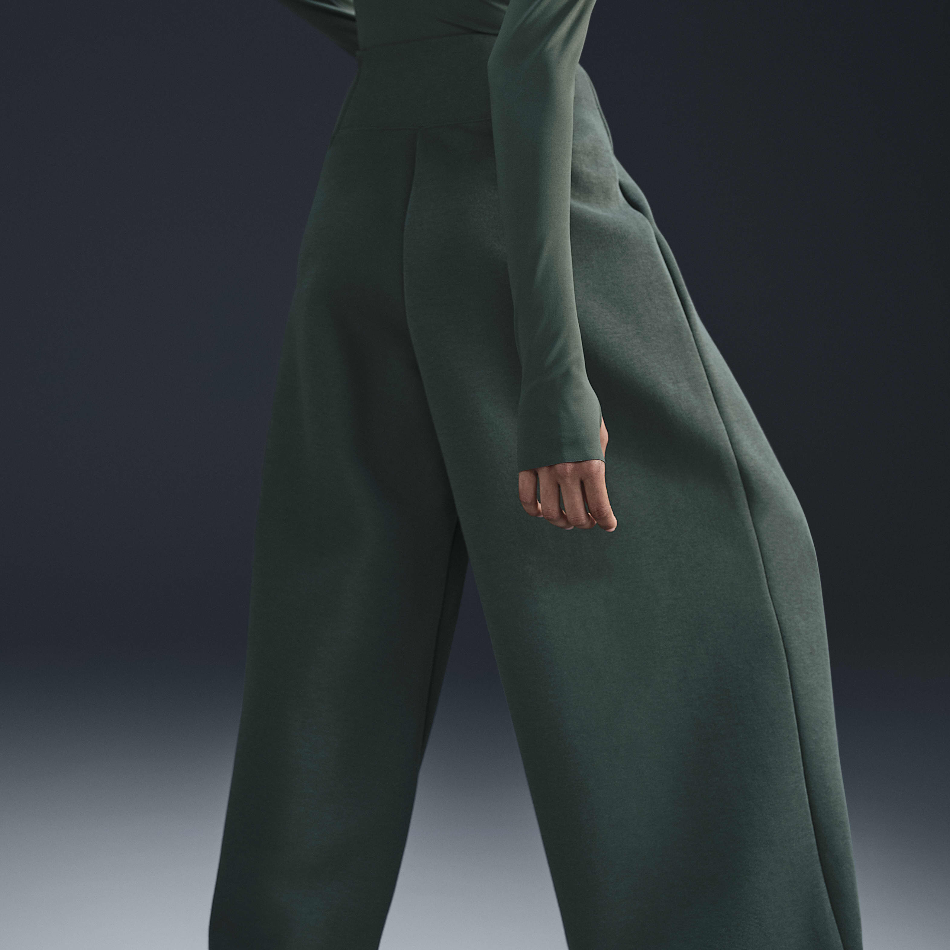 نايكي سبورتسوير تك فليس image number 4