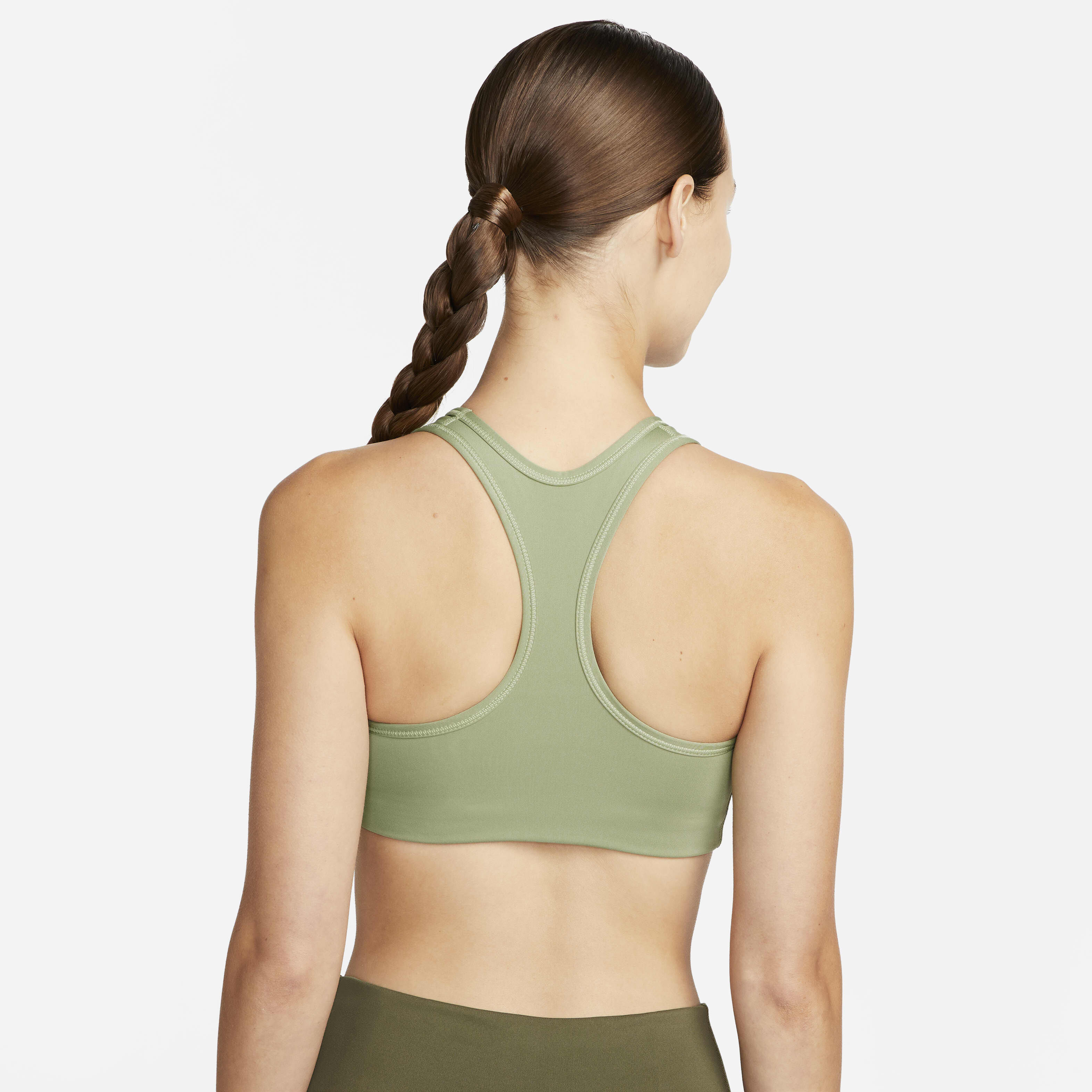 نايكي سووش image number 1