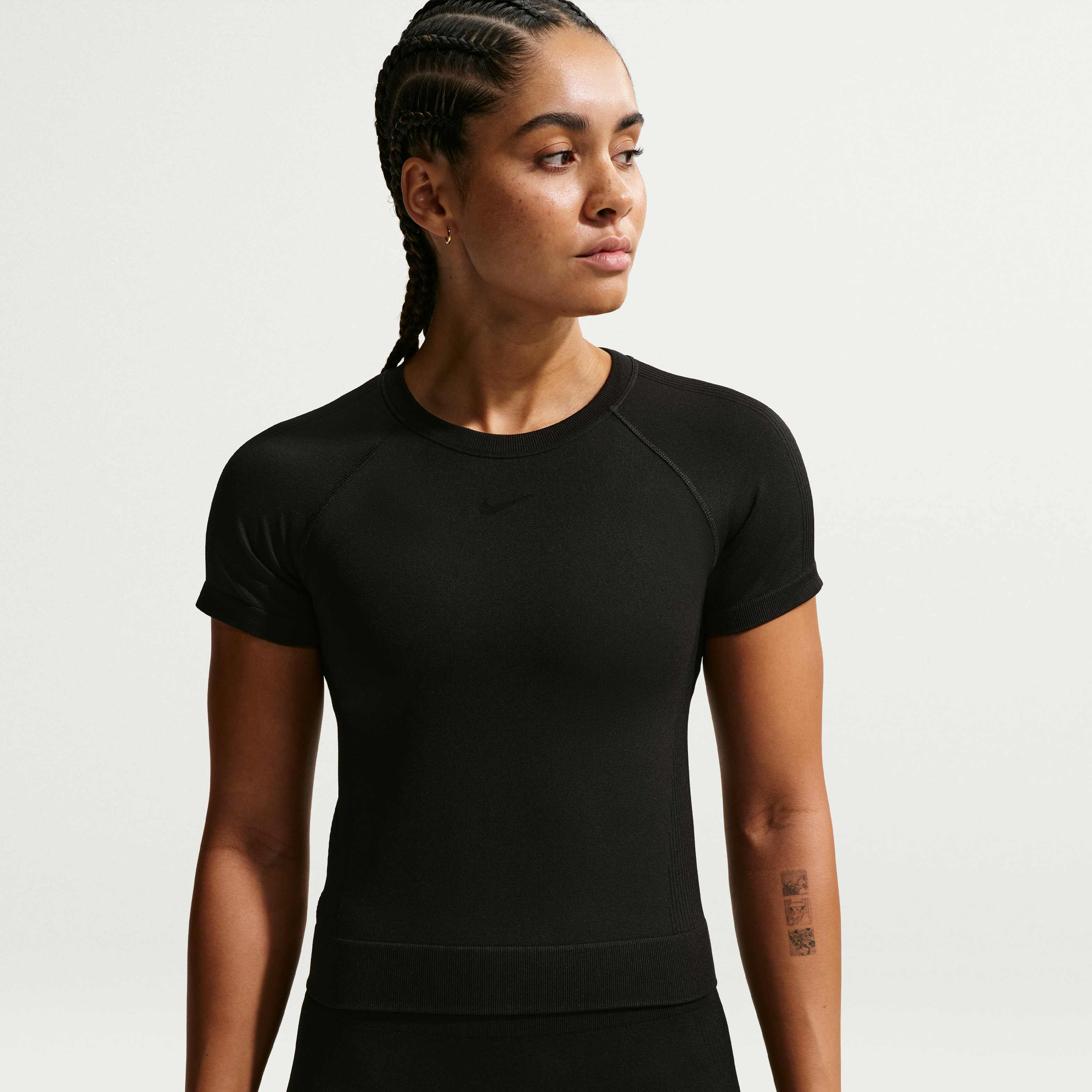 نايكي برو سيمليس image number 0