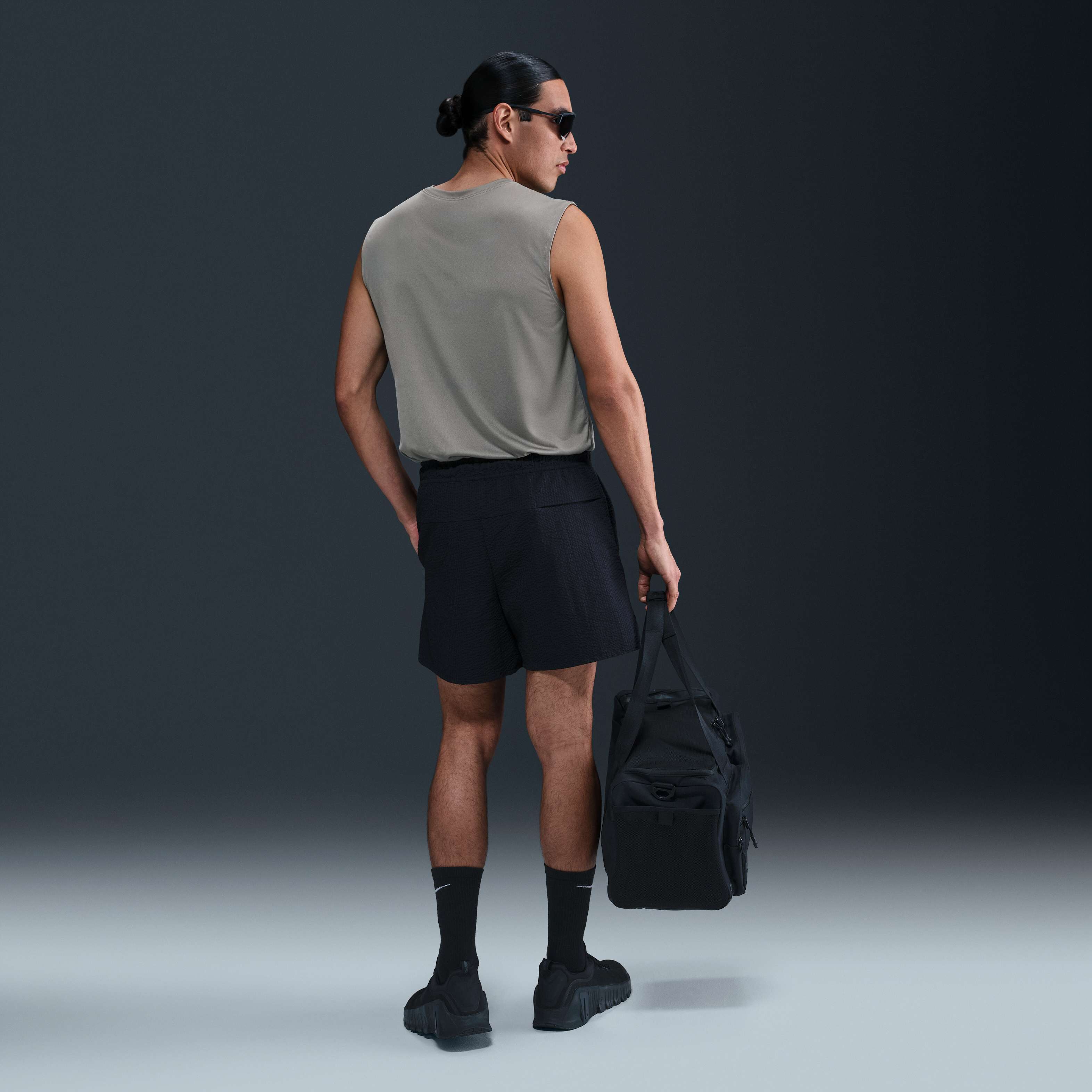 نايكي انليميتد image number 2