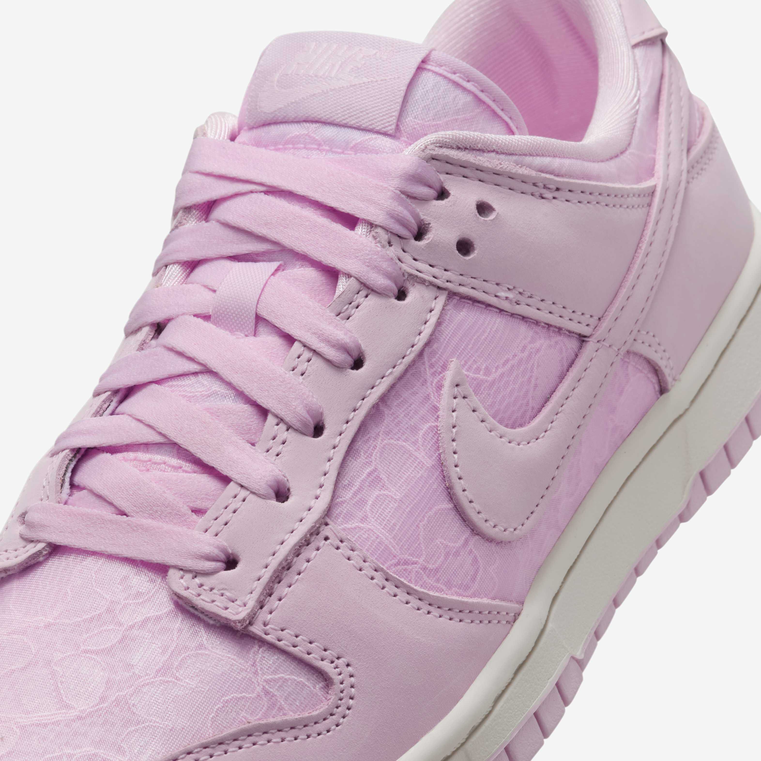 ☆送料・関税込☆Nike★(W) Dunk Low★Regal Pink Soft Pearl★ Buy Nike Dunk Low Women's Shoes - Regal Pink/Soft Pearl/Pink