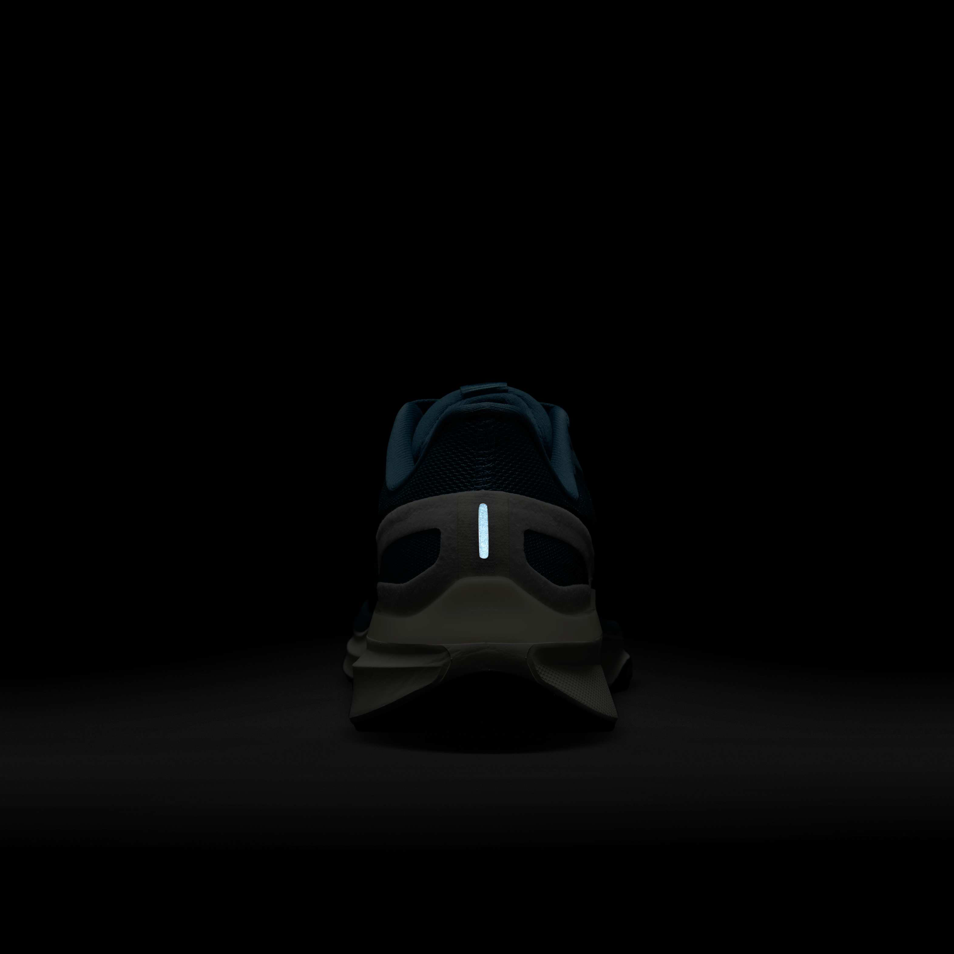 Nike Structure 25 image number 8