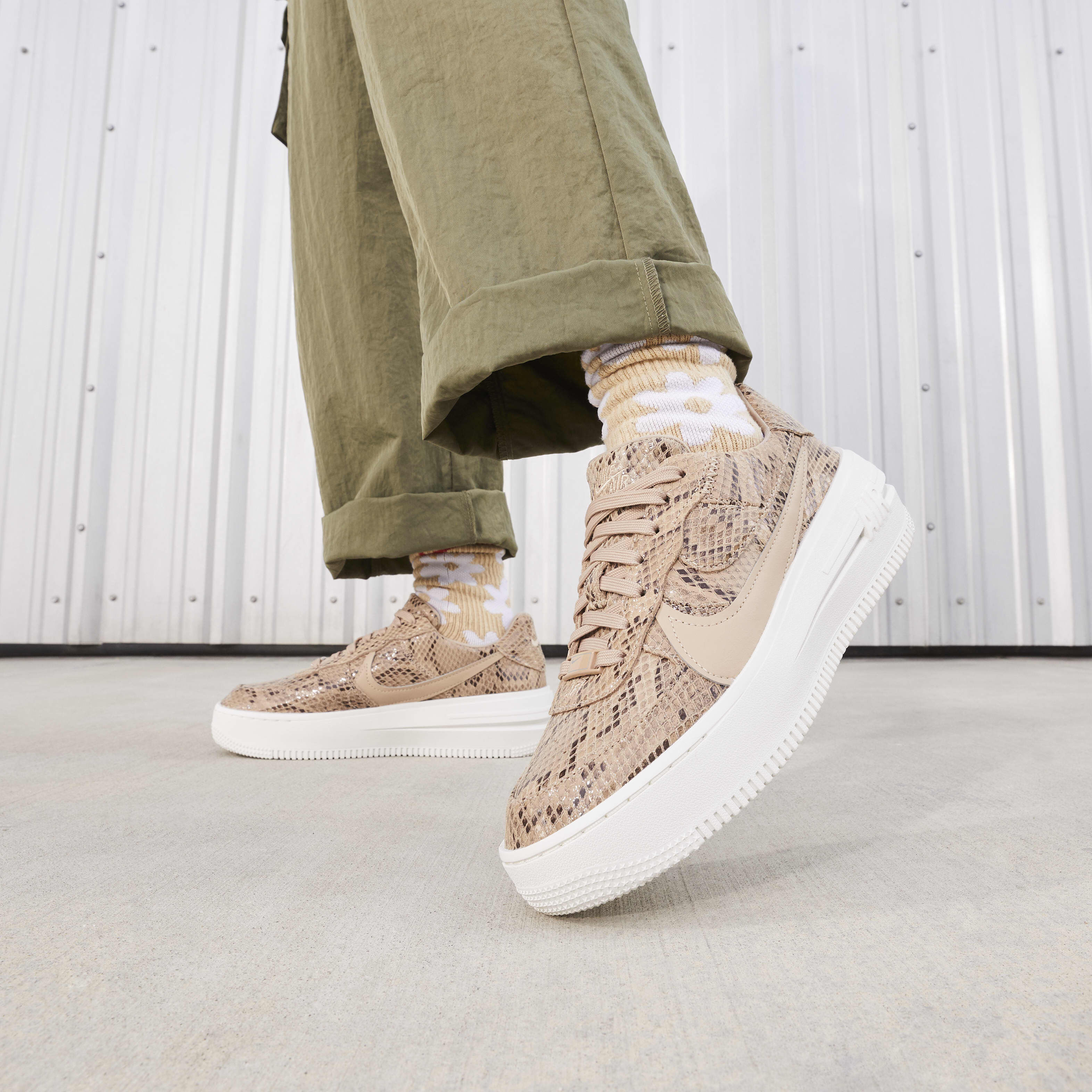 Nike Air Force 1 PLT.AF.ORM image number 9