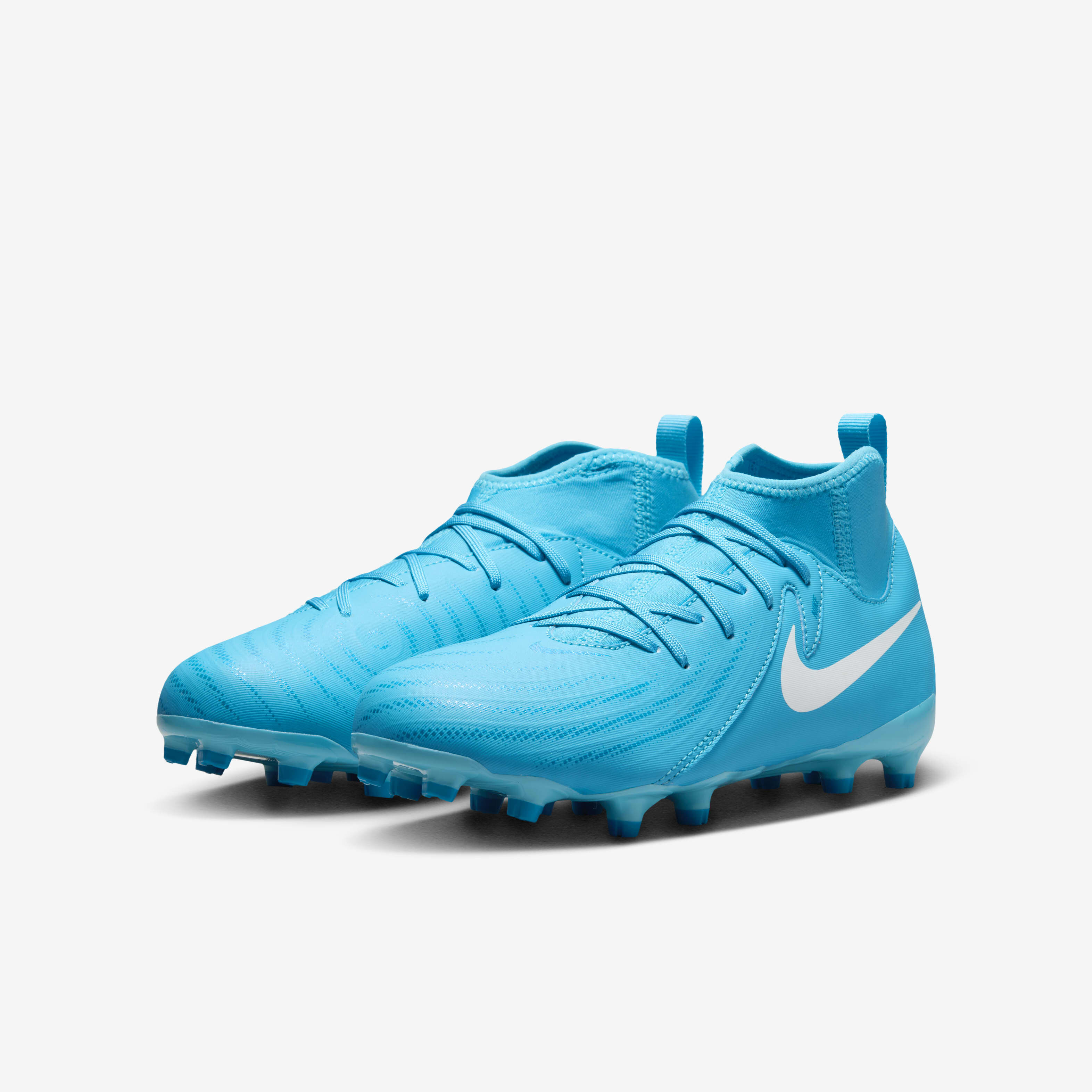 Buy Nike Jr. Phantom Luna 2 Academy Younger Older Kids MG Football Boot Nike Saudi Official