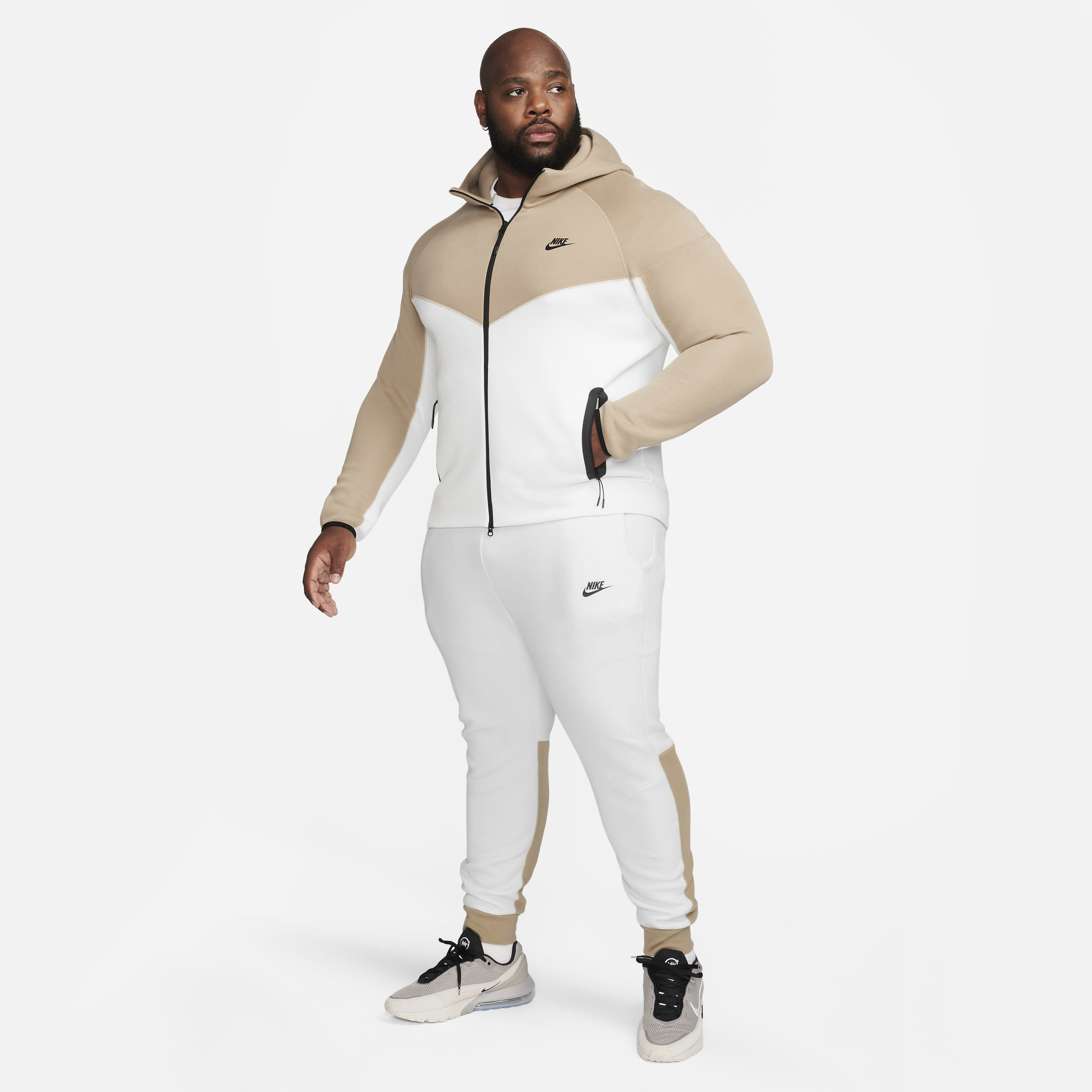 Buy Nike Sportswear Tech Fleece Men s Joggers Nike Saudi Official