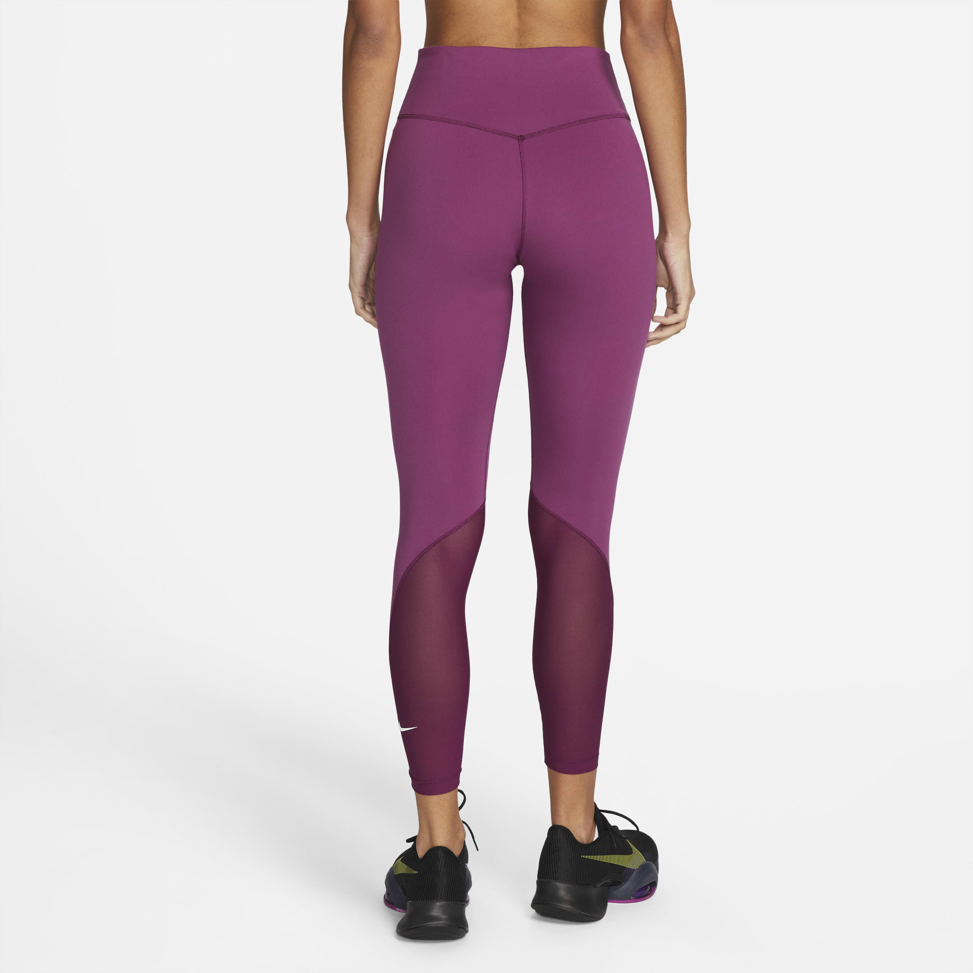 Nike One image number 1