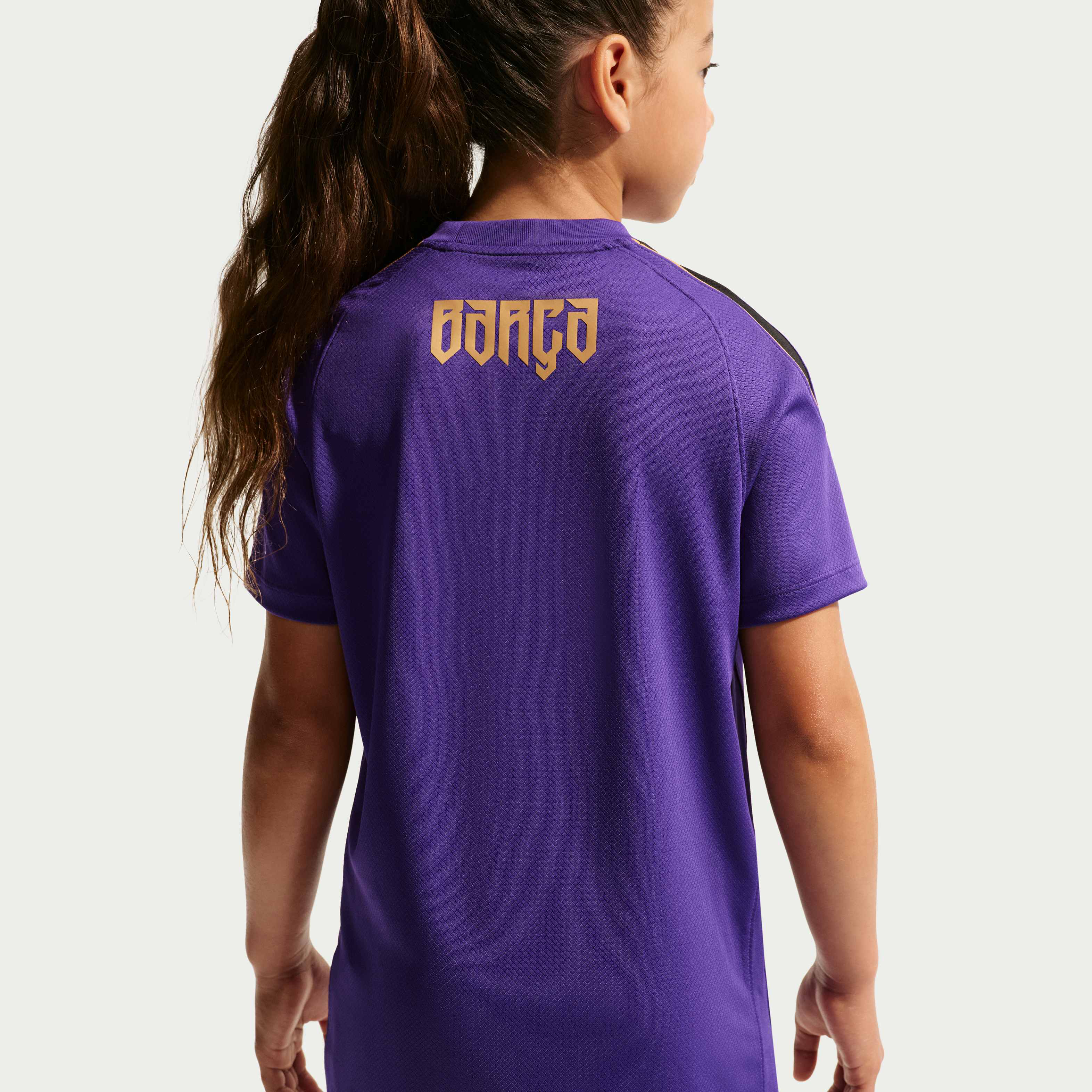 برشلونة سترايك الاحتياطي image number 3
