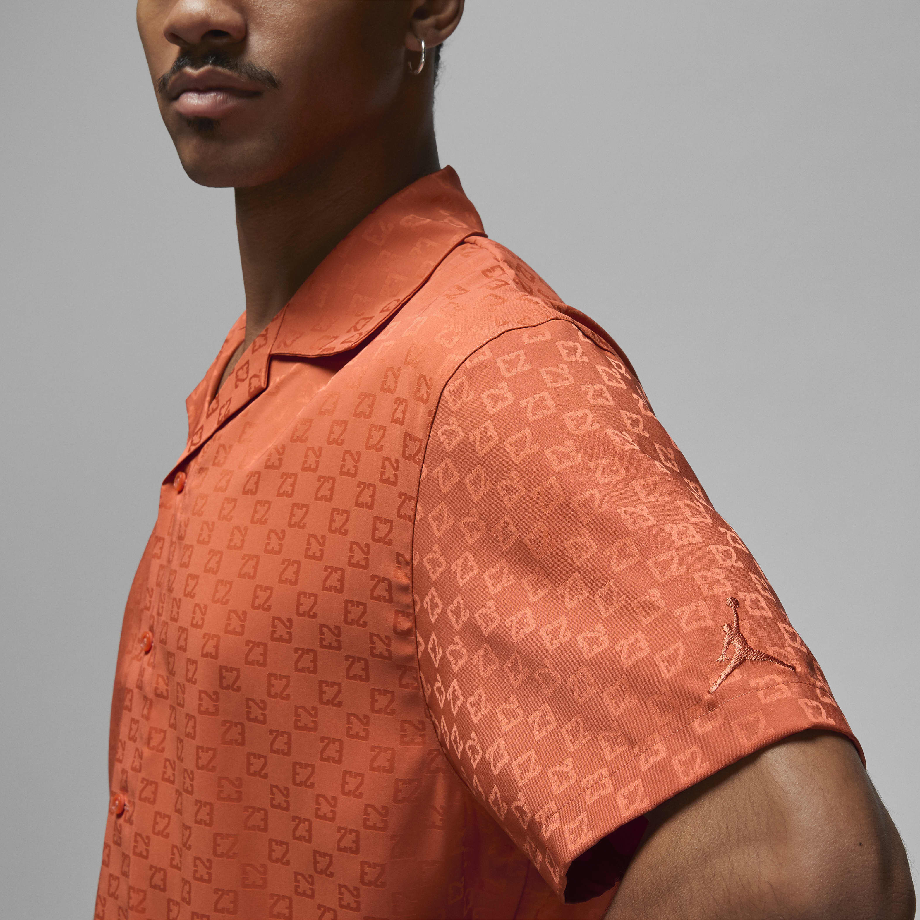 Jordan Essentials image number 3