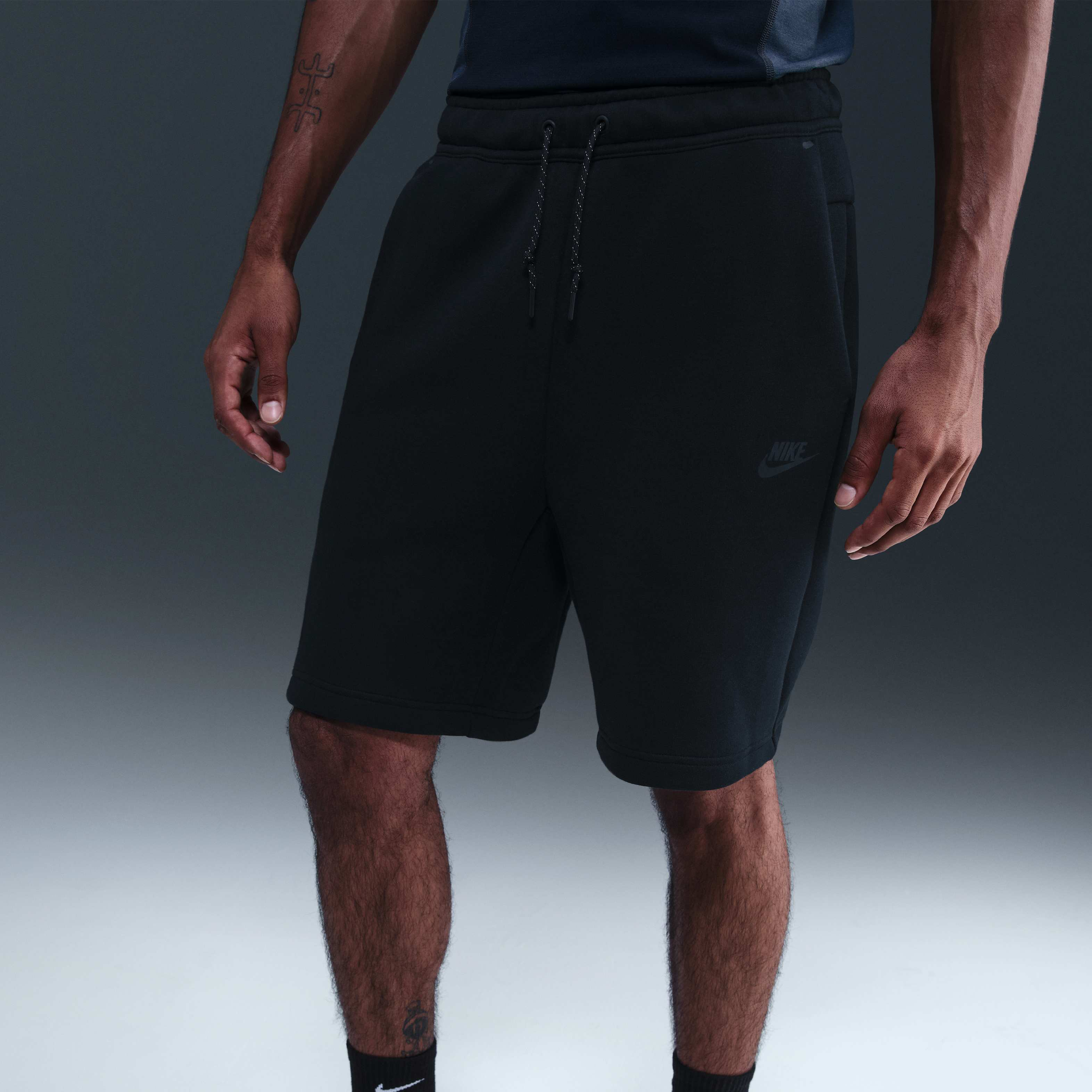Nike Tech image number 1