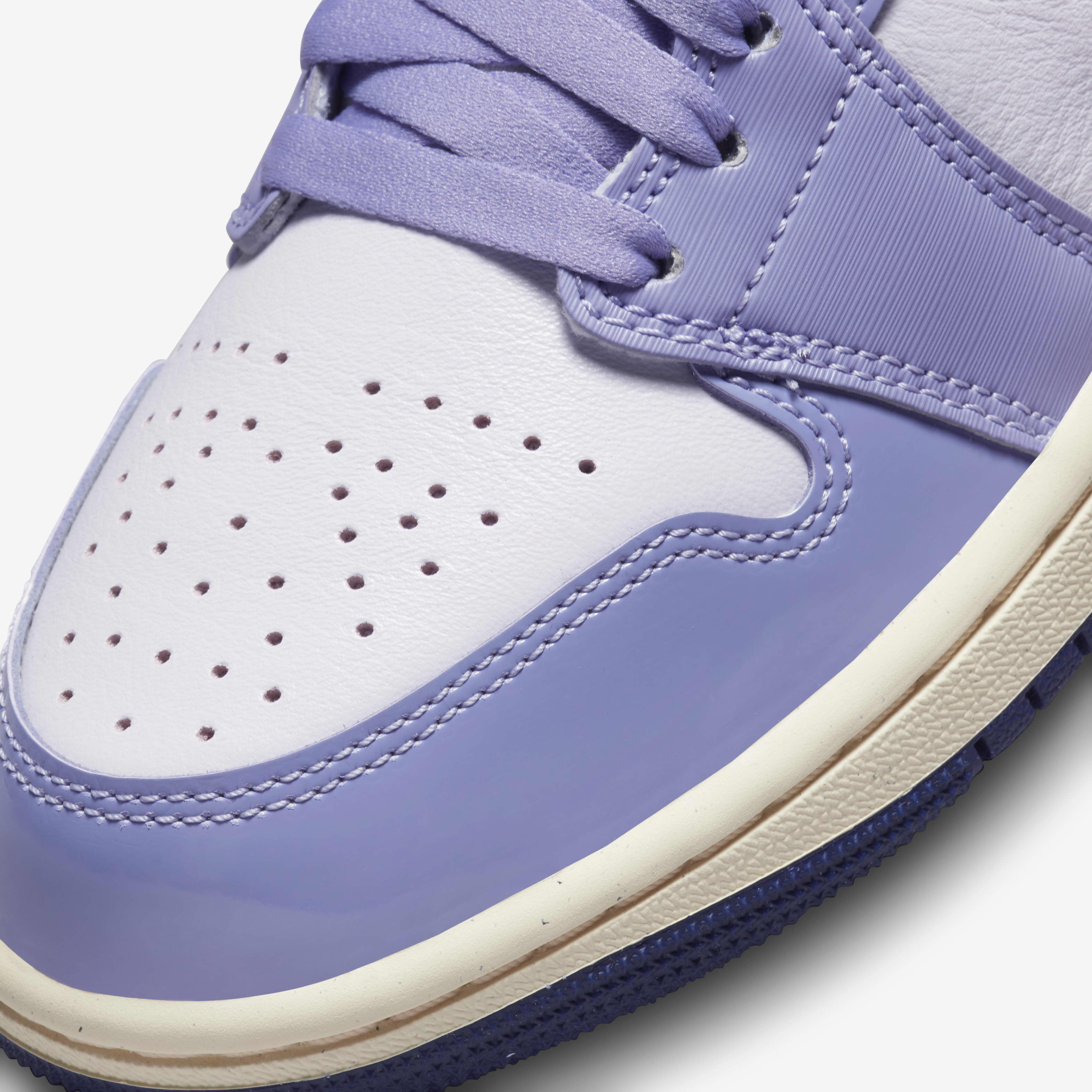 Buy Air Jordan 1 Mid SE Women's Shoes - Sky J Light Purple/Barely  Grape/Guava Ice/Sky J Purple | Nike Saudi Official