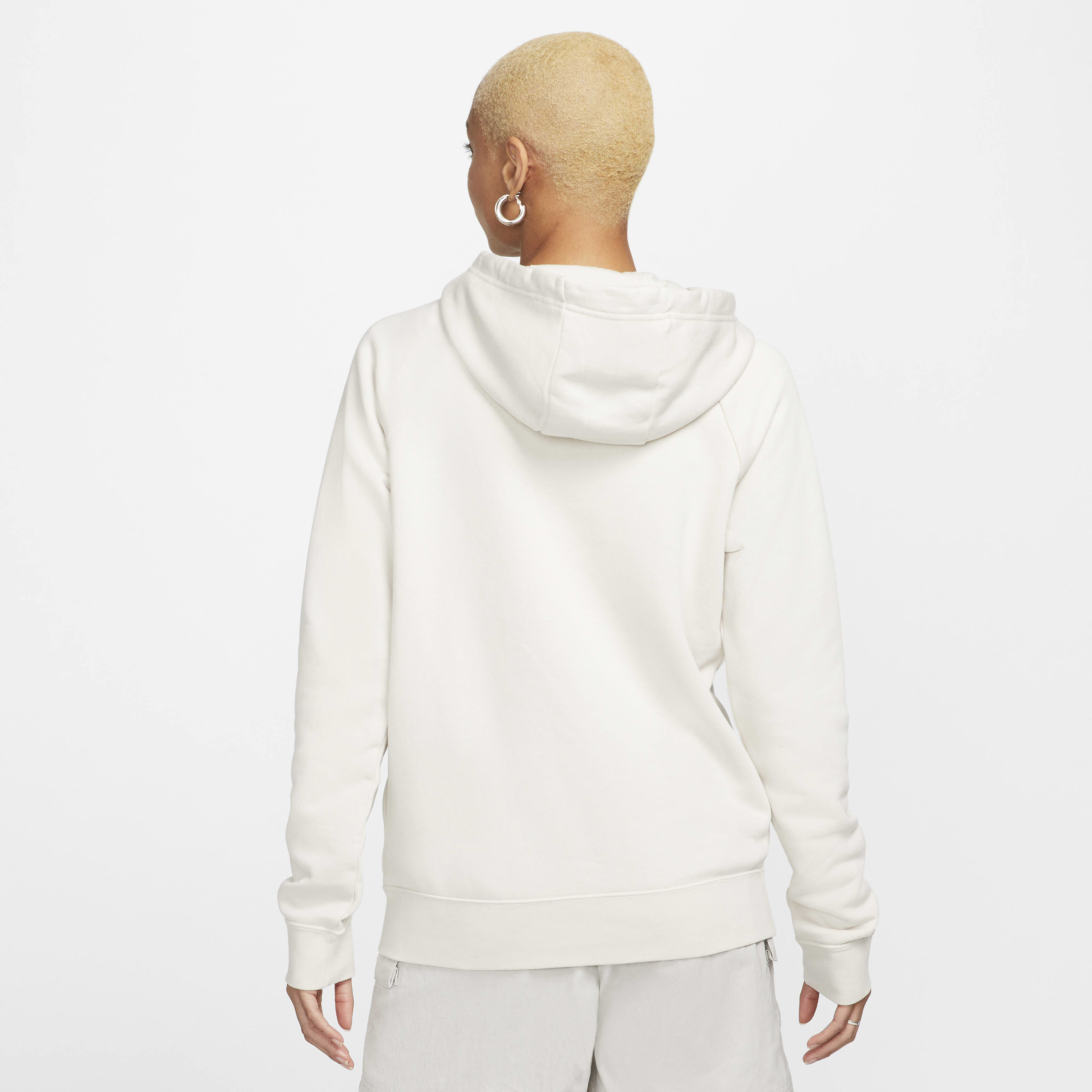 نايكي سبورتسوير ايسنشال image number 1