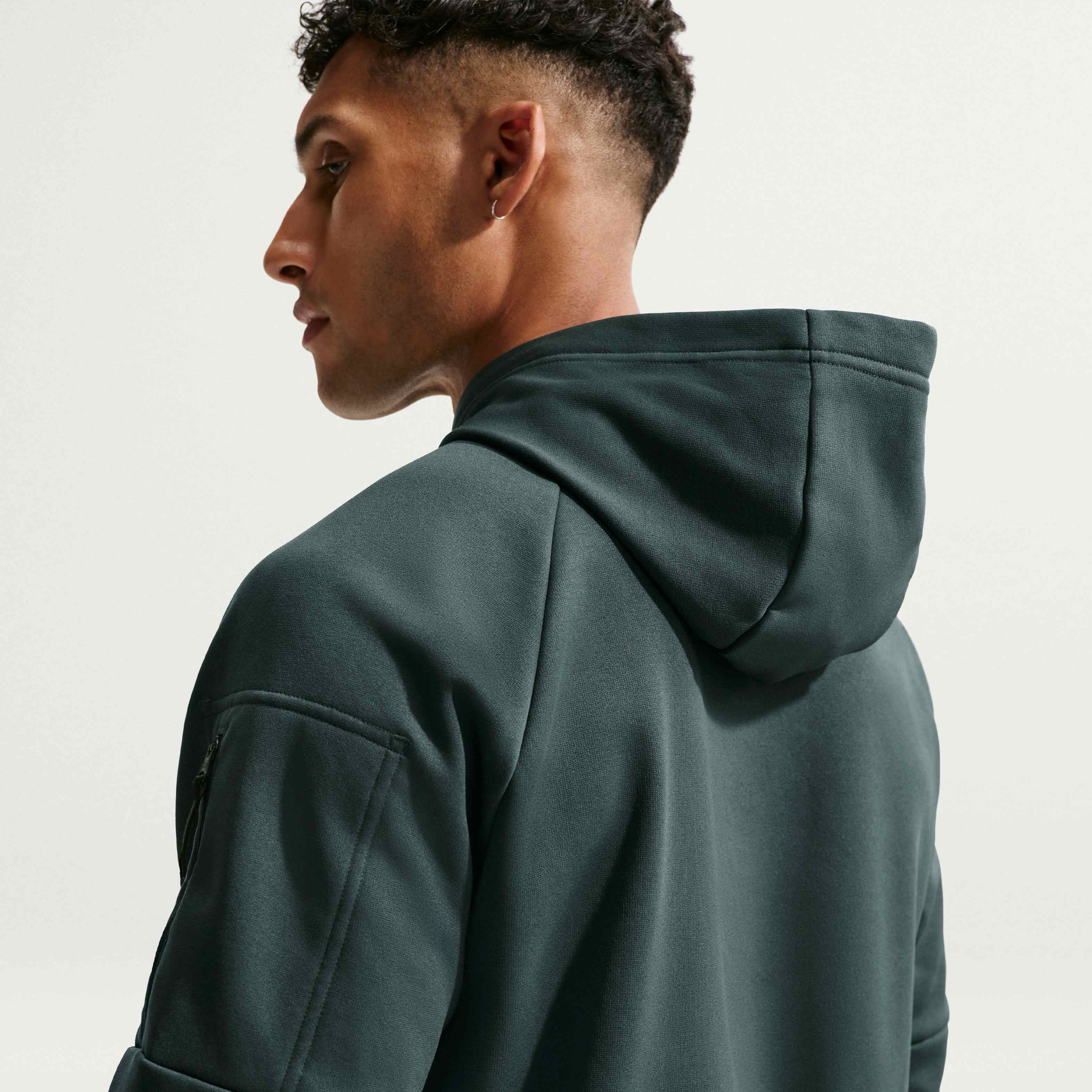 Nike Therma image number 1