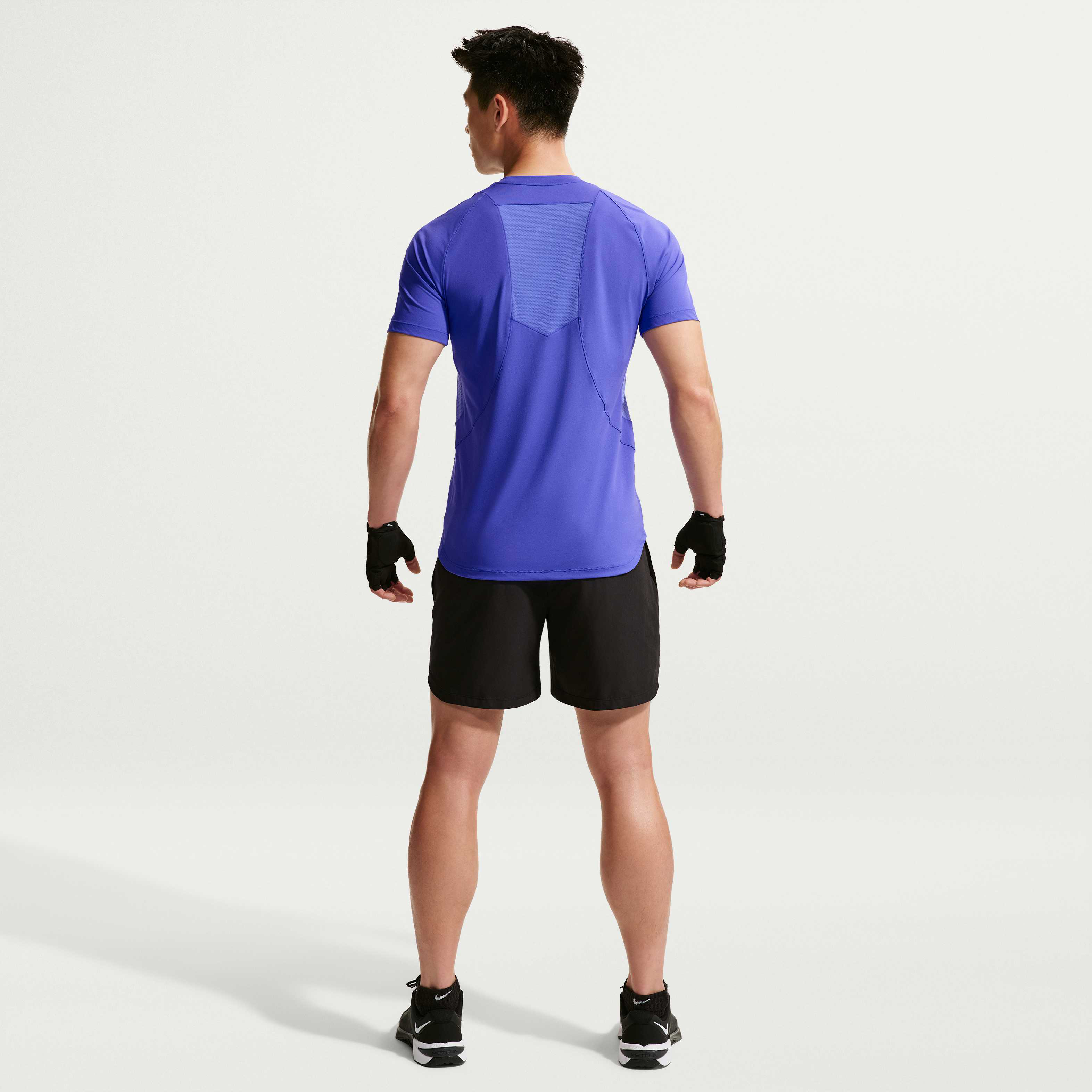 Nike Pro Training image number 4