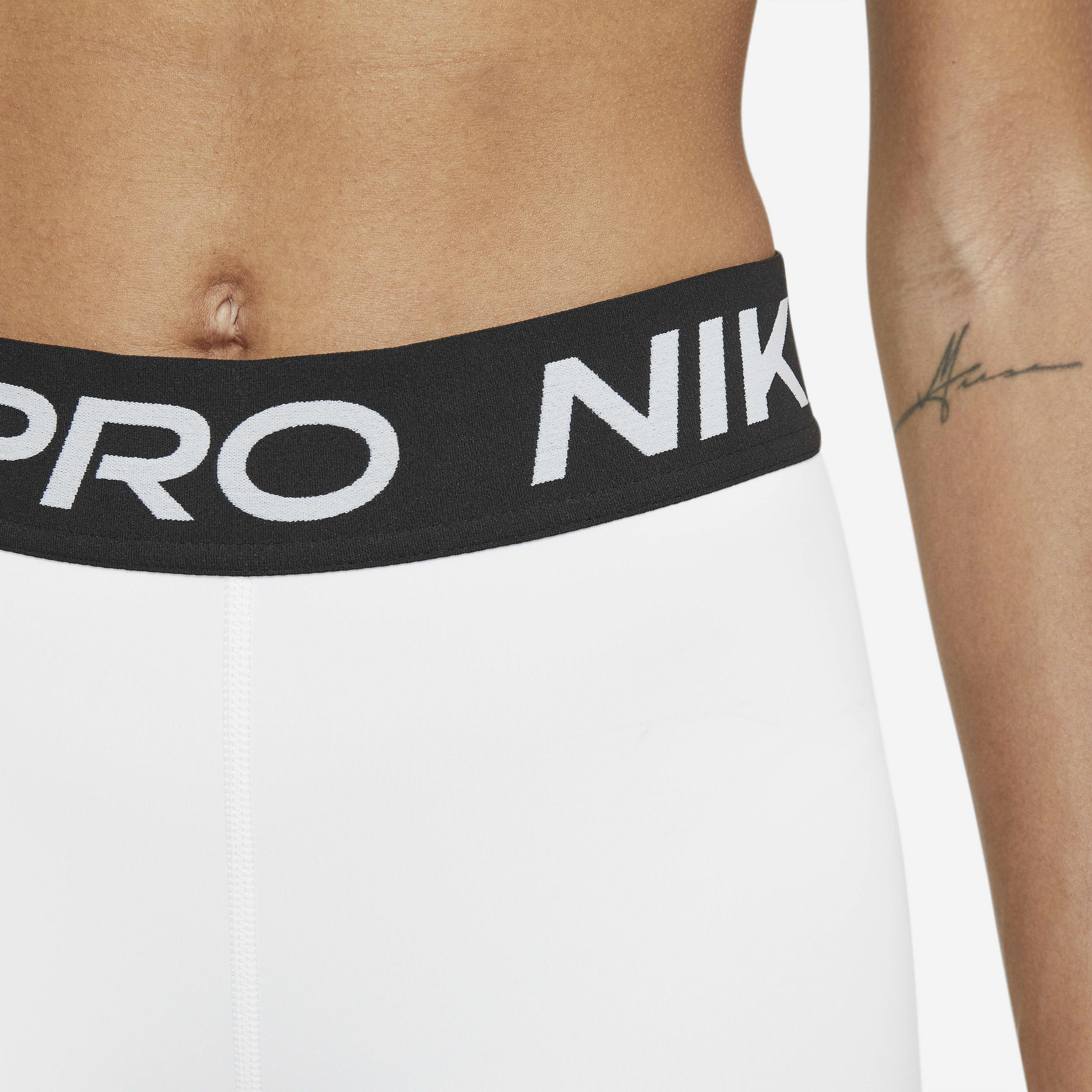 Nike Pro image number 3