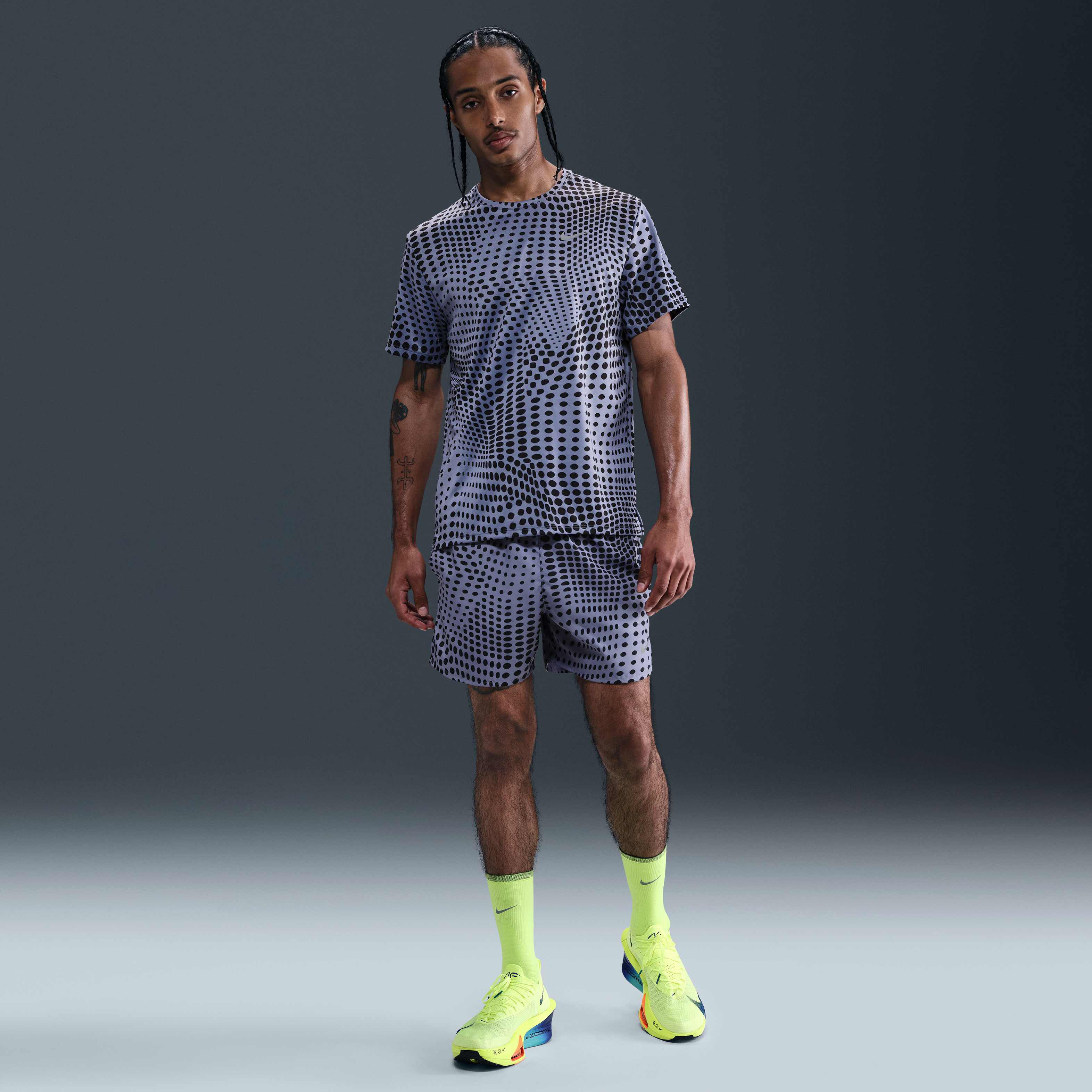 نايكي ميلر image number 3