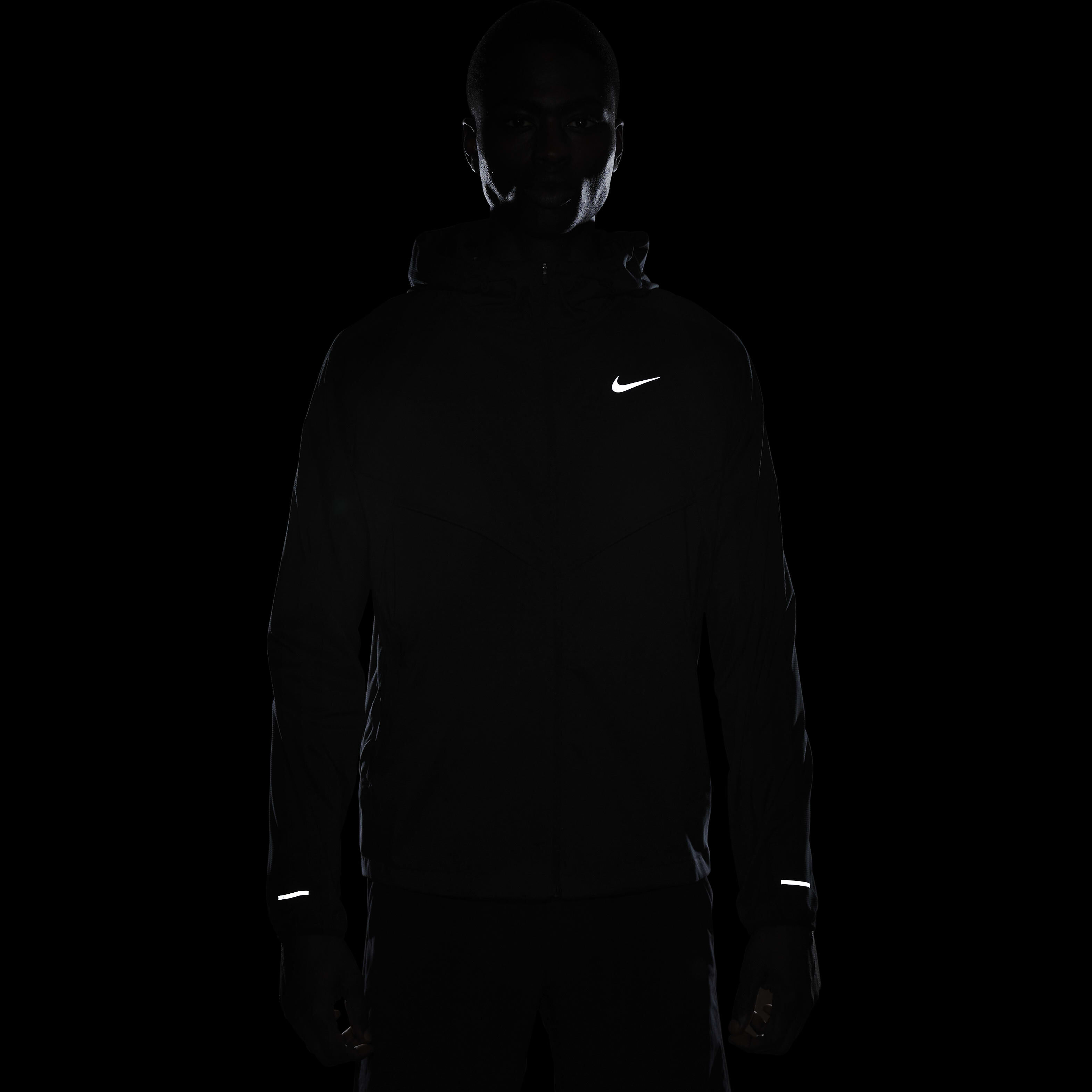 Nike shield max warm run jacket store