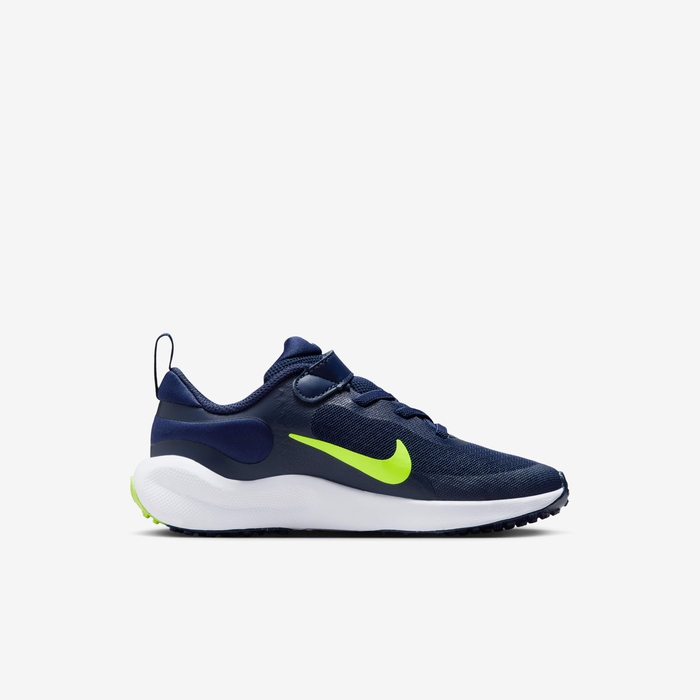 Nike Revolution 7 image number 2 Nike Revolution 7 image number 2