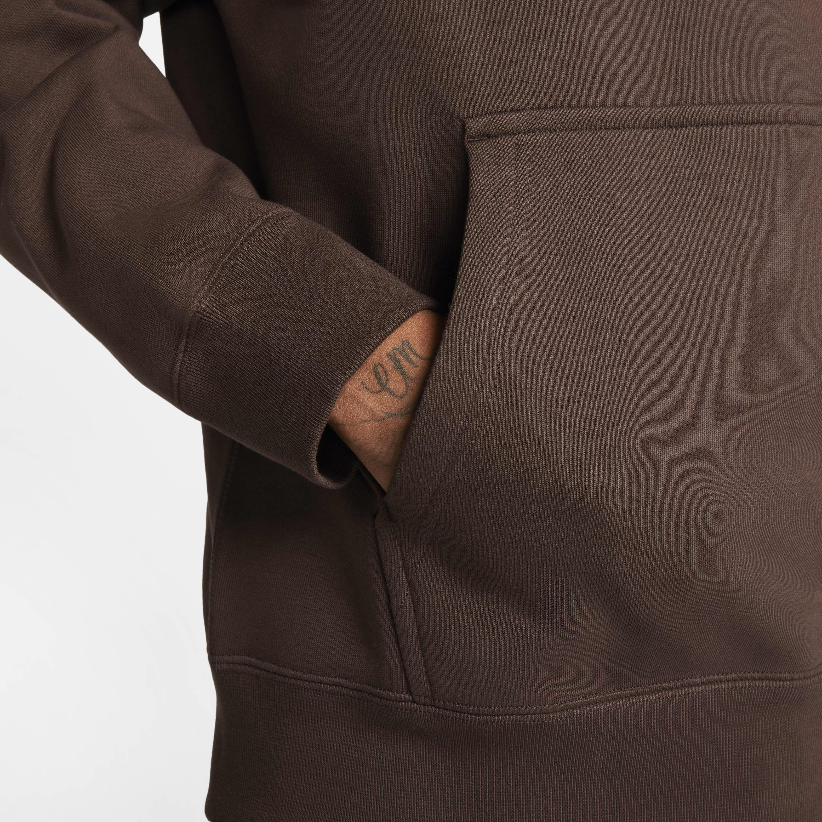 Nike Solo Swoosh image number 4