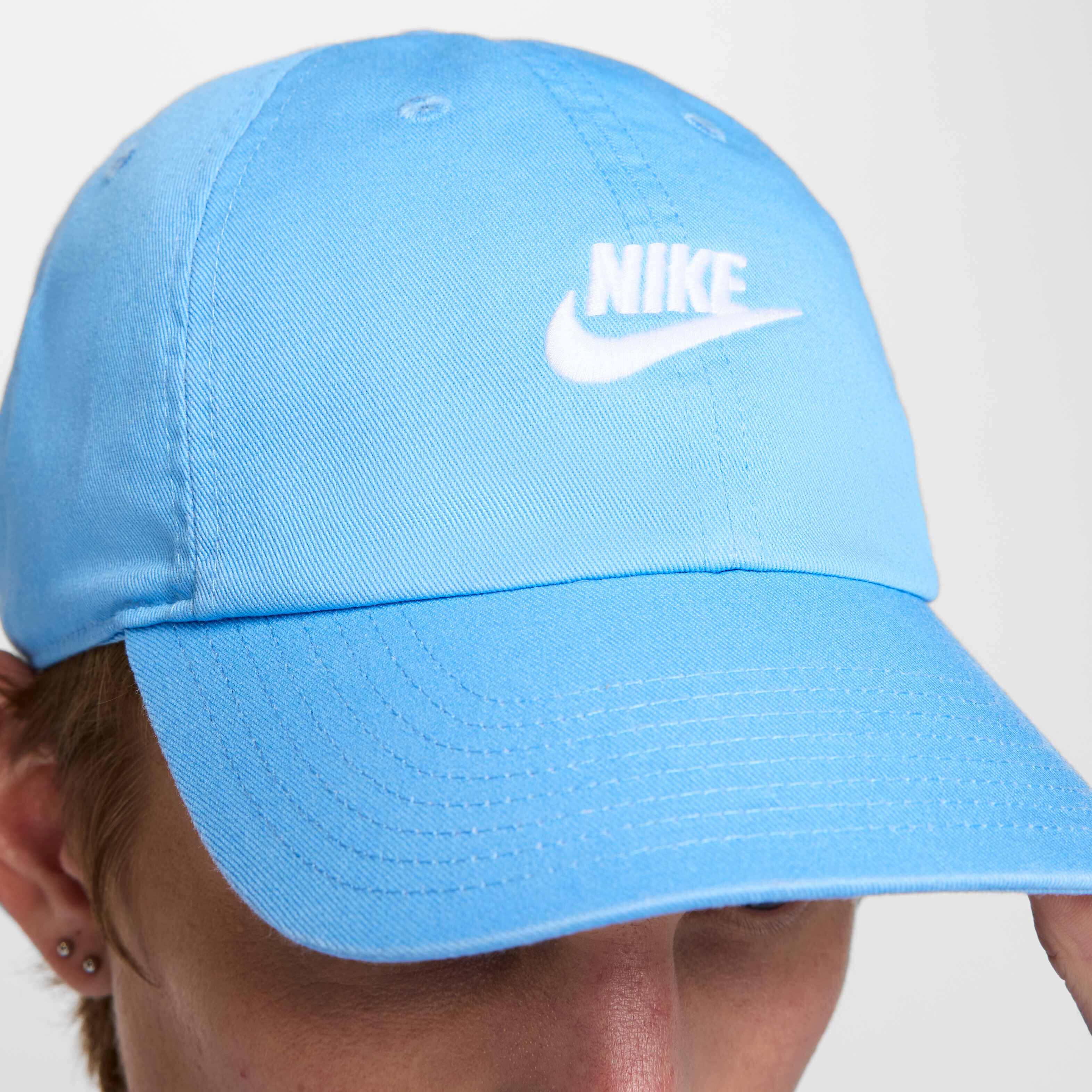 Nike Club image number 5